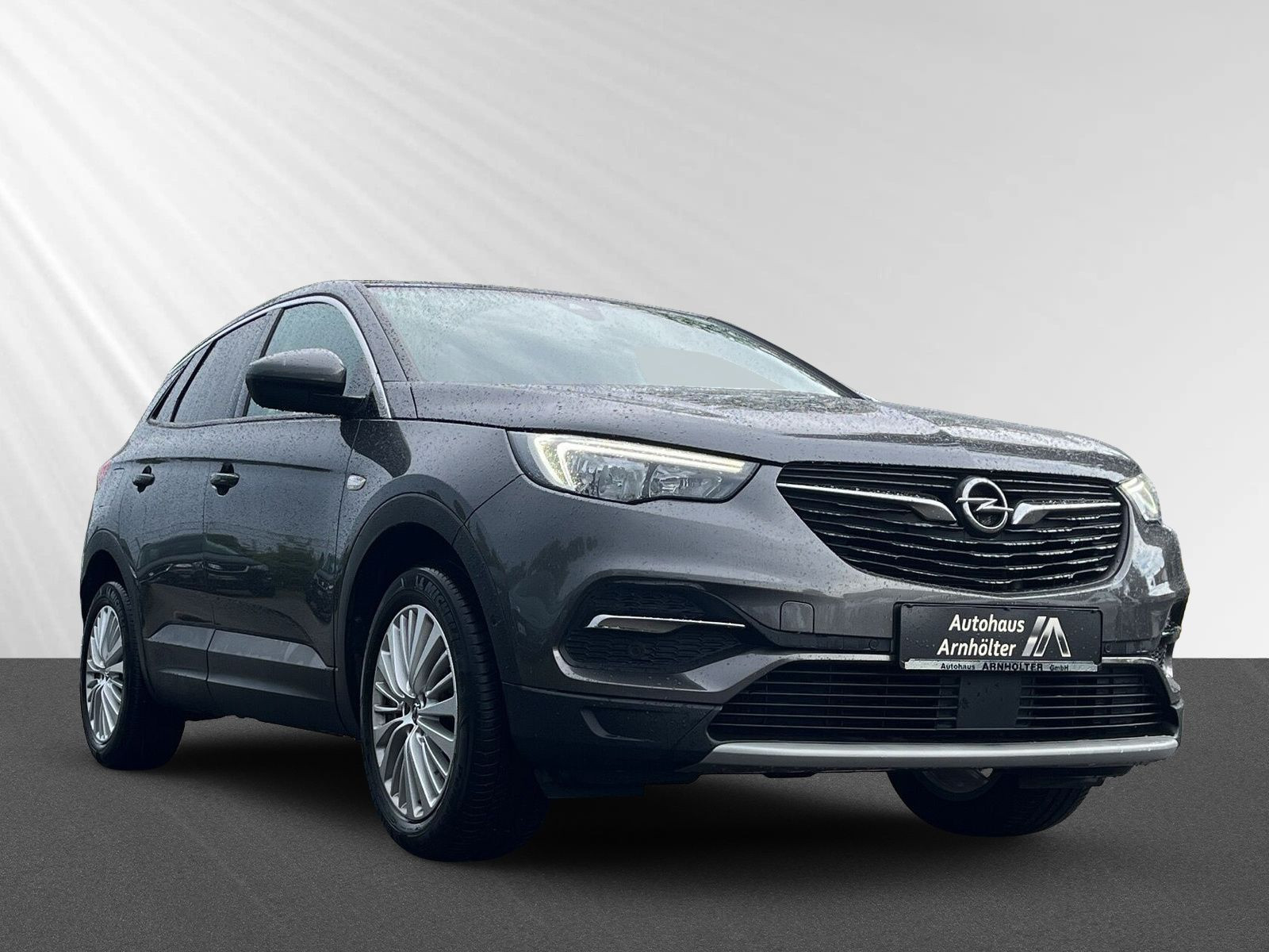 Grandland X, Innovation 1.2+CAM+PDC+CARPLAY+ALU+