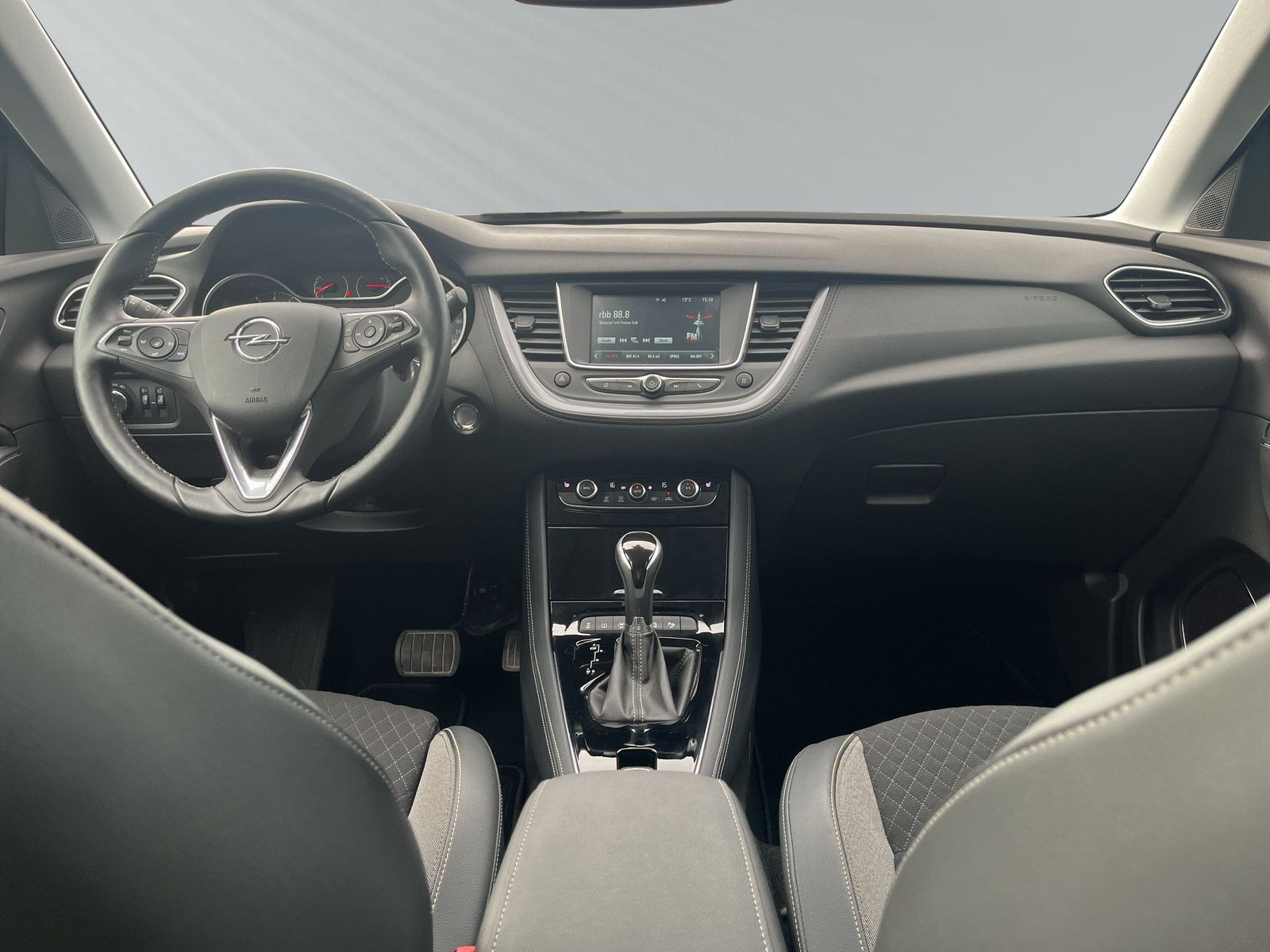 Grandland X, Innovation 1.2+CAM+PDC+CARPLAY+ALU+