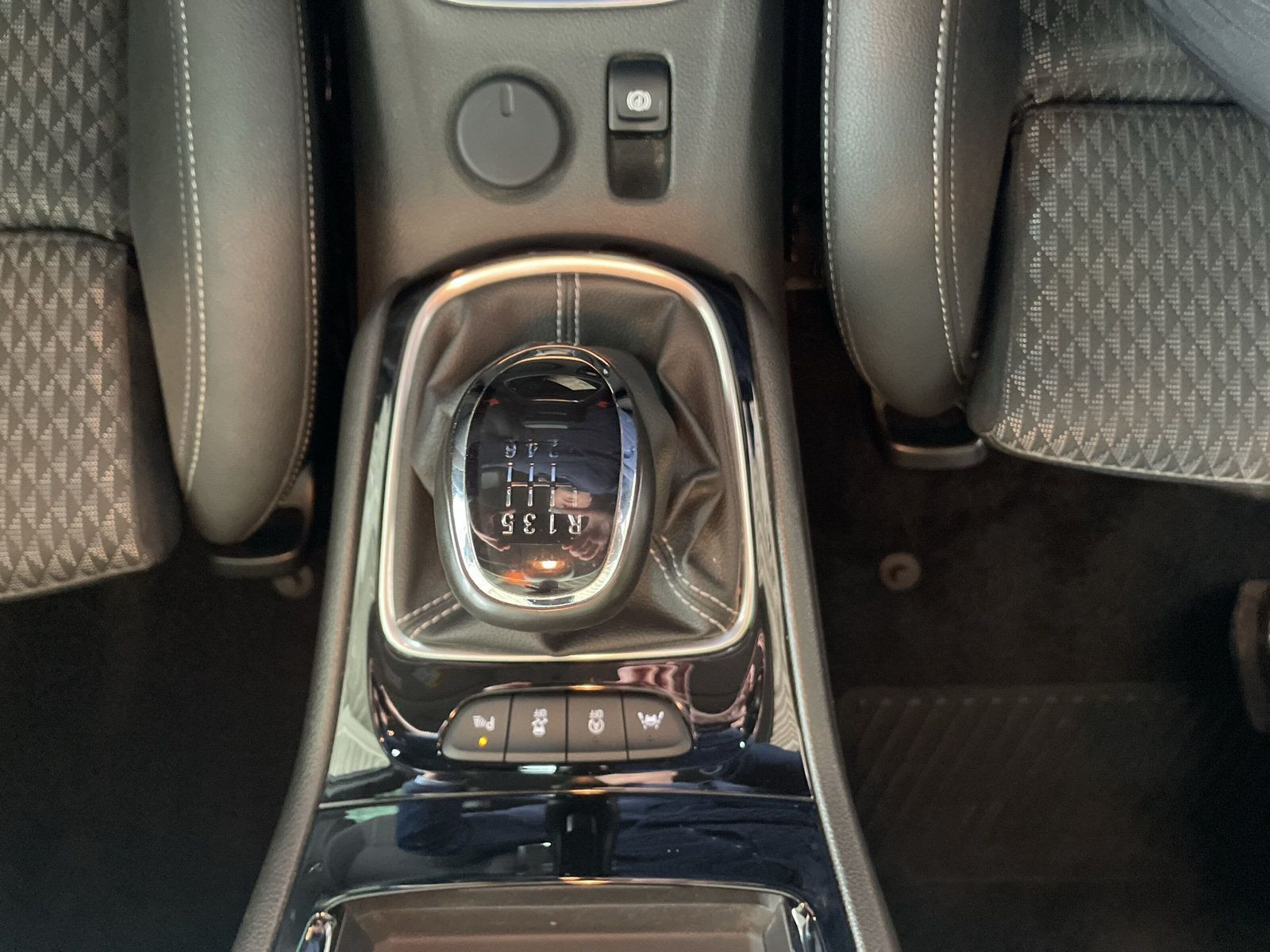 Astra K 5T 1.4 INNOVATION KLIMA+PDC+SHZ+LHZ+AHK+