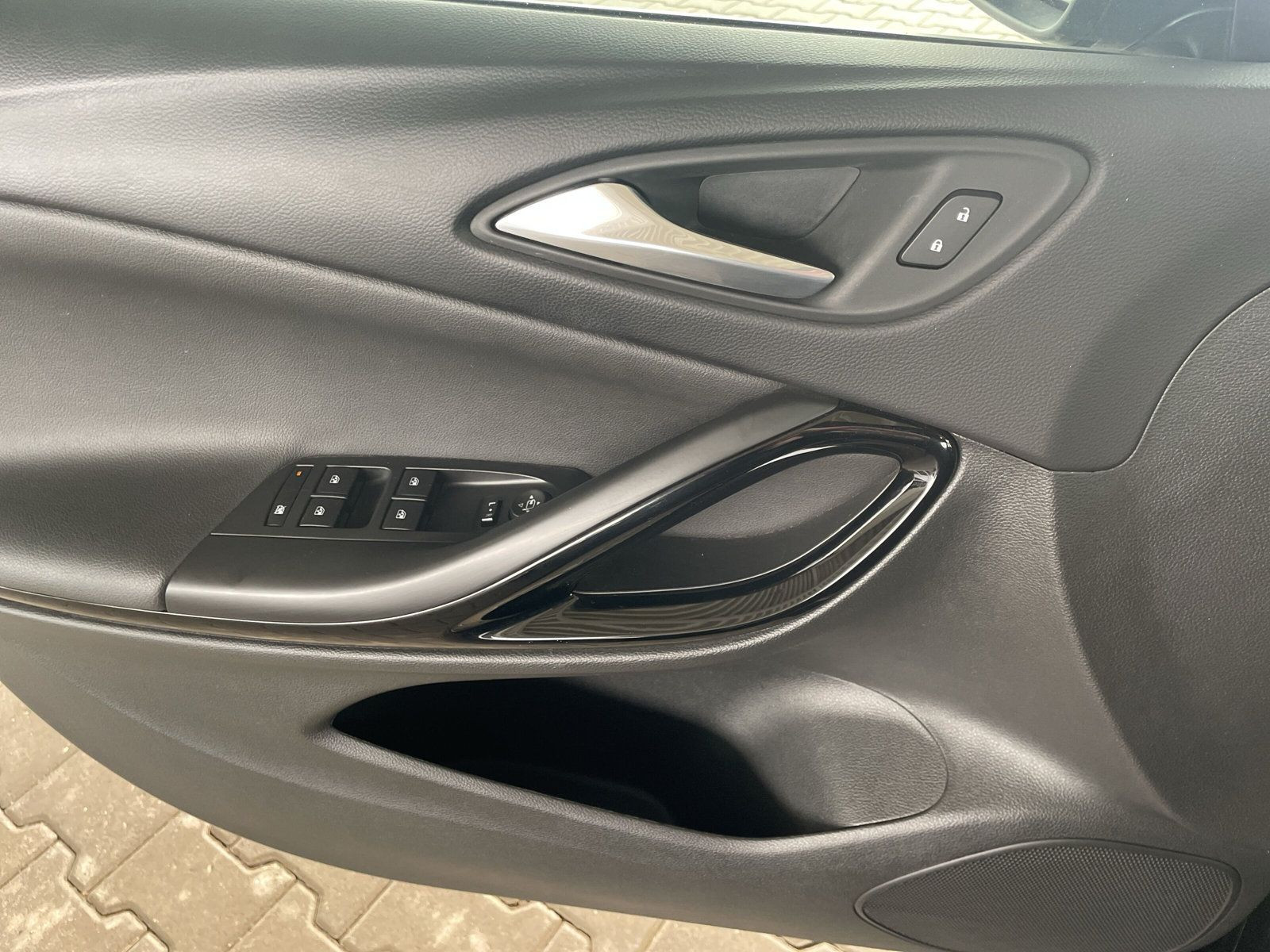 Astra K 5T 1.4 INNOVATION KLIMA+PDC+SHZ+LHZ+AHK+