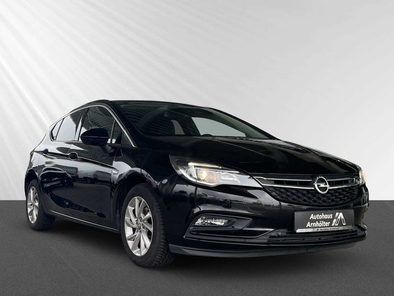Astra K 5T 1.4 INNOVATION KLIMA+PDC+SHZ+LHZ+AHK+