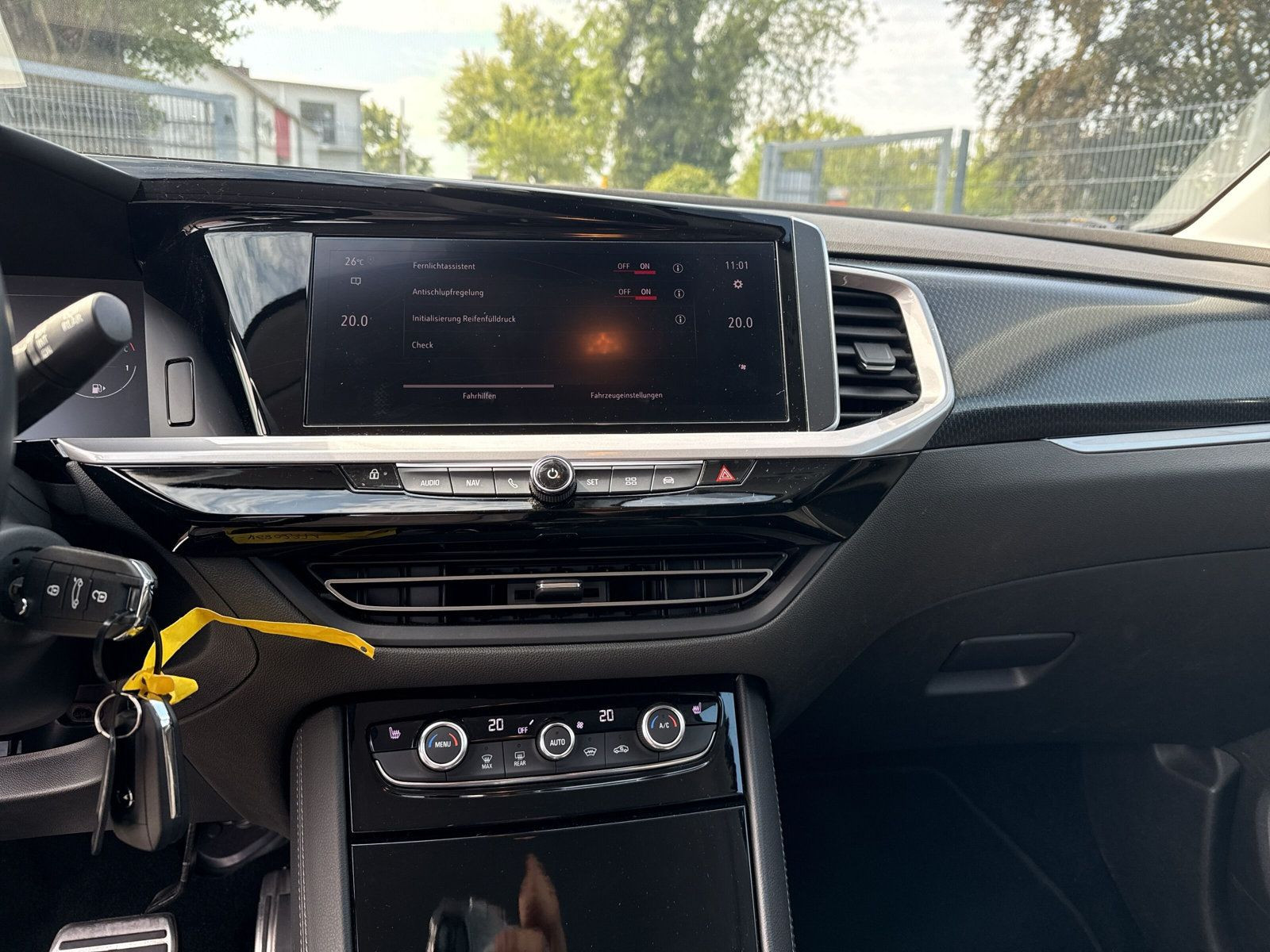 Grandland 1.2 GS ++AT+NAVI+PDC+CAM+CARPLAY+SHZ++