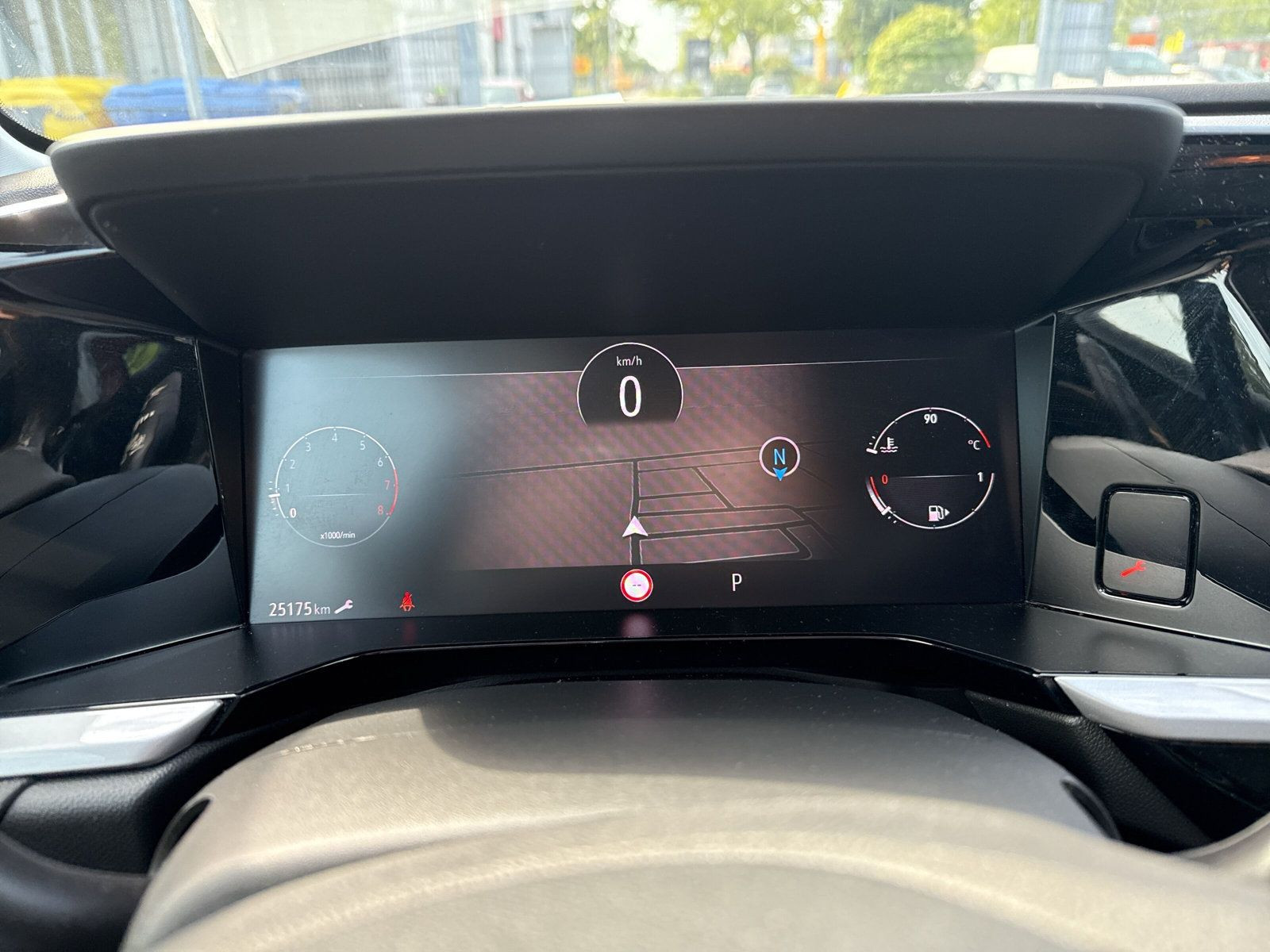 Grandland 1.2 GS ++AT+NAVI+PDC+CAM+CARPLAY+SHZ++