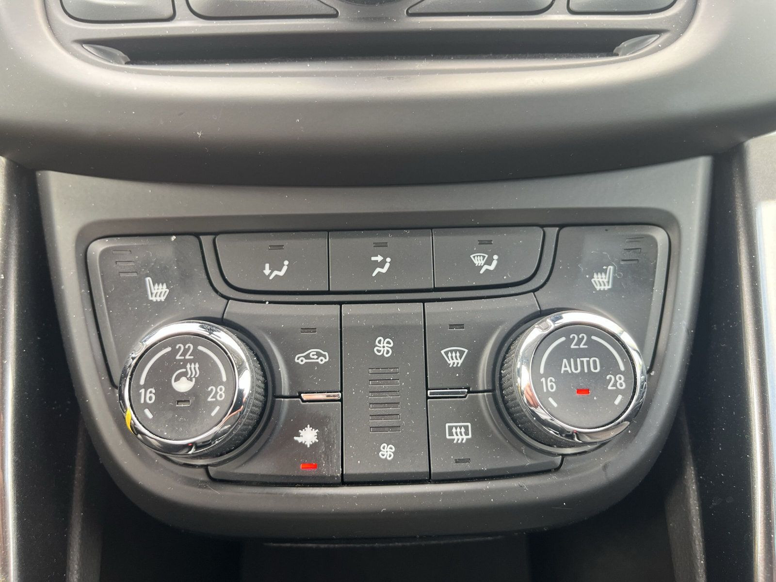 ZAFIRA INNO 1.4 (103KW) AT6urbo, 103 kW (140 PS)