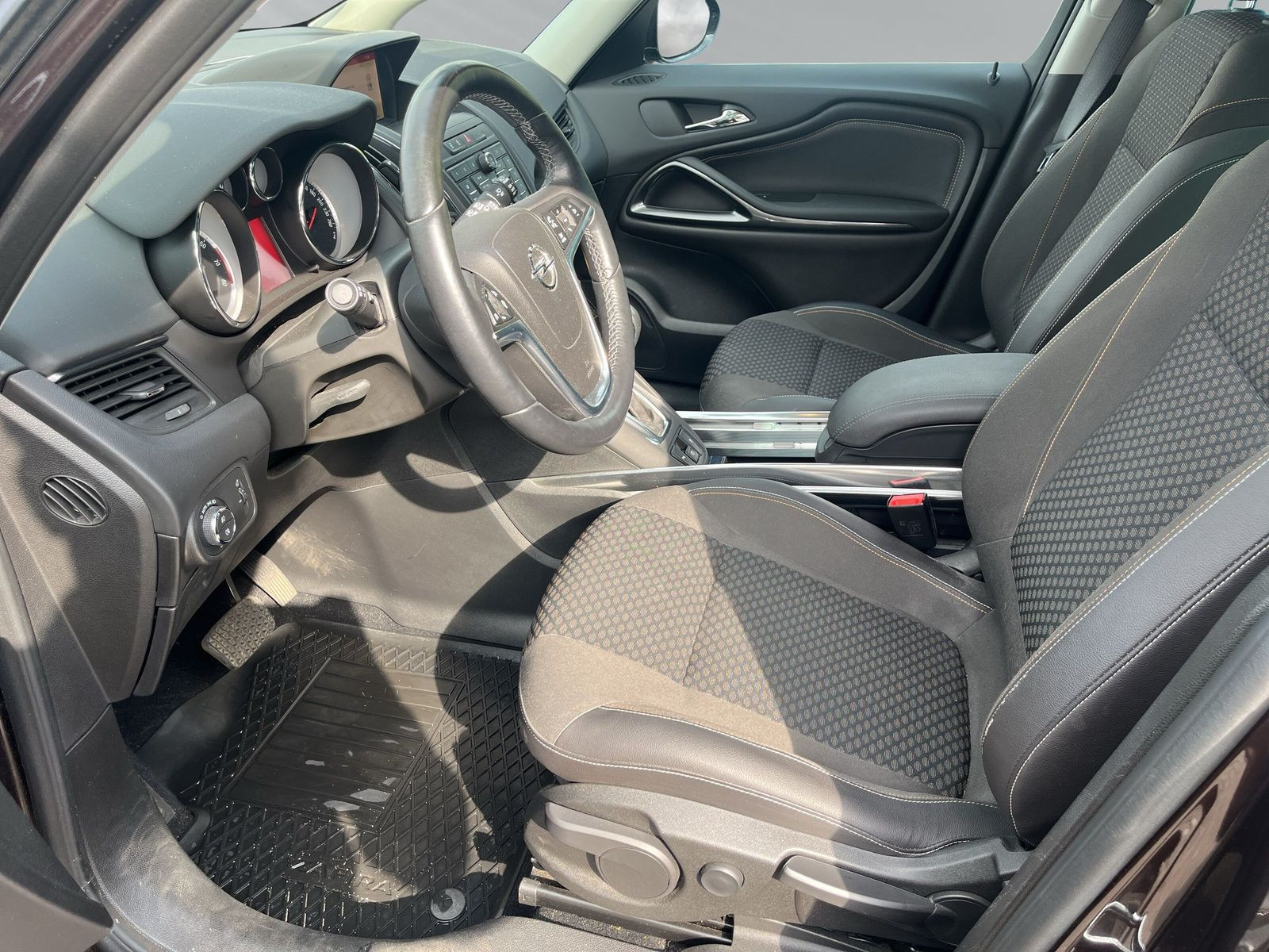 ZAFIRA INNO 1.4 (103KW) AT6urbo, 103 kW (140 PS)