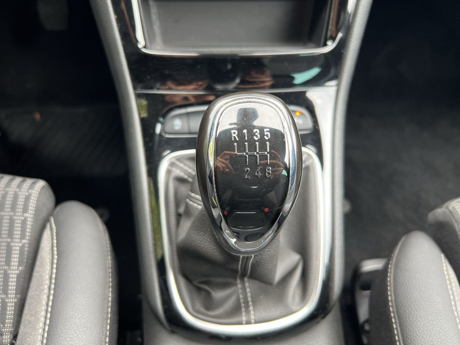 ASTRA K ST 1.2 Turbo+FRONTSCHHEIZ+ANHÄNGERK+SHZ+