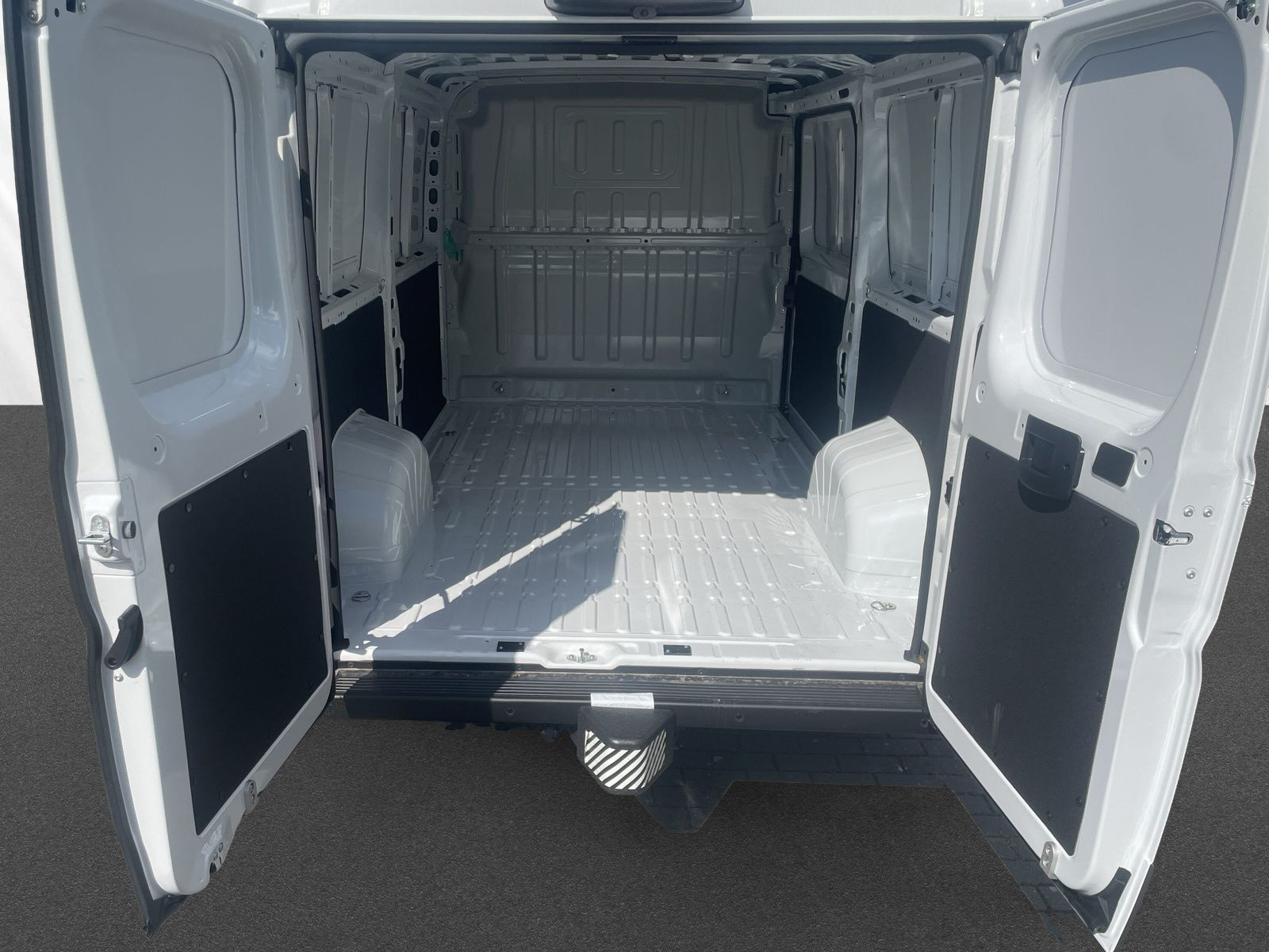 Jumper 2.2 BlueHDi120 L2H1 KLIMA+KAMERA+PDC+AHK+