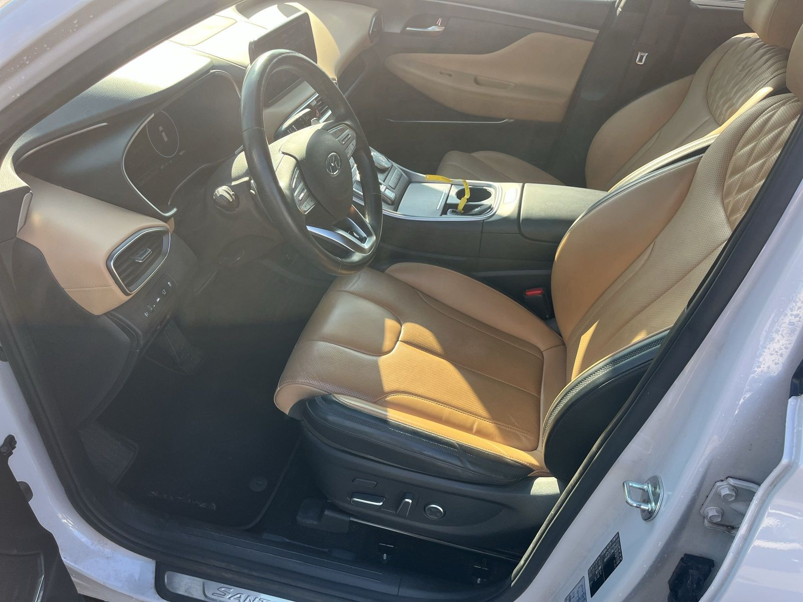 SANTA FE Hyundai1.6 T-GDI Plug-In Signature  4WD