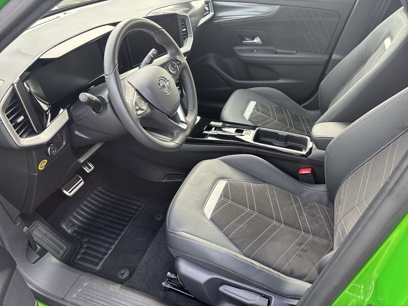 Mokka-e Ultimate 100KW KLIMA+PDC+KAMERA+AT+