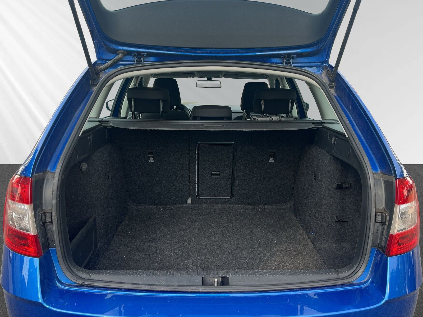 Octavia Combi 1.5 TSI ACT Ambition+PDC+SHZ+PLAY+