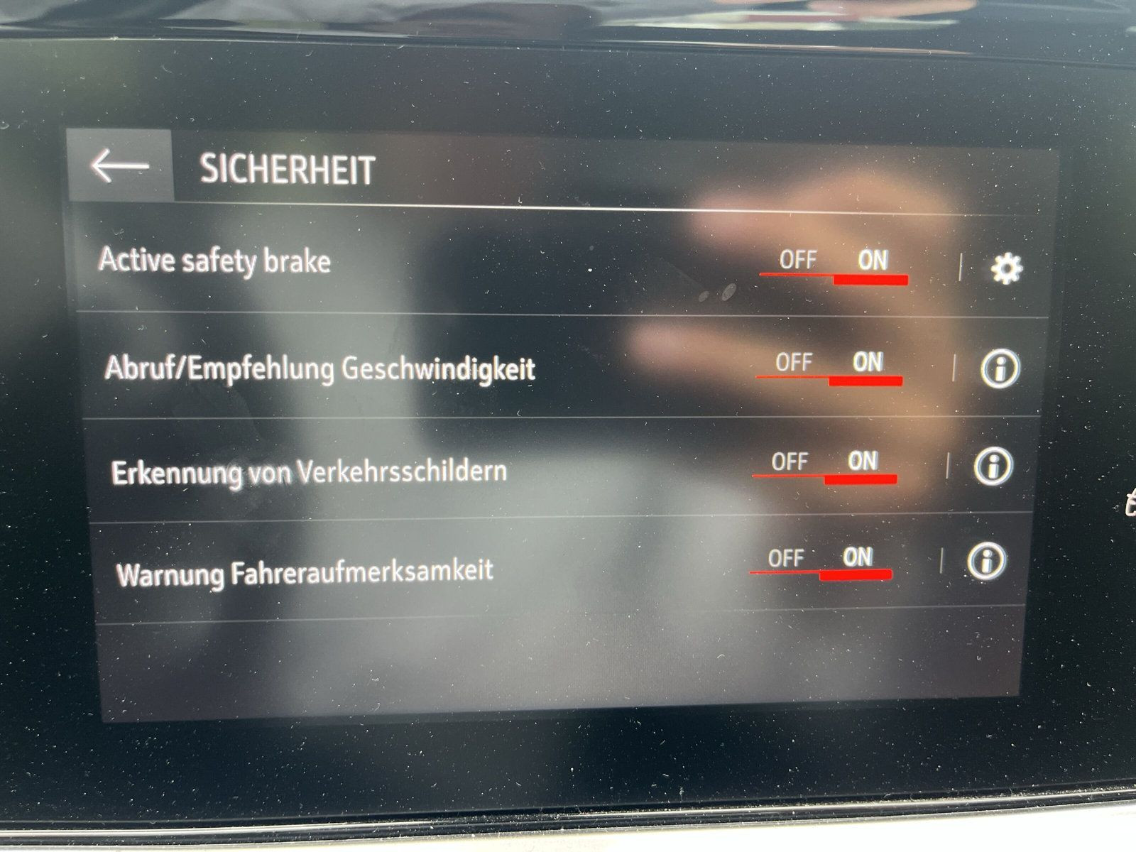 Mokka-e Elegance+PDC+CAM+SHZ+CARPLAY+TOTWINKEL++