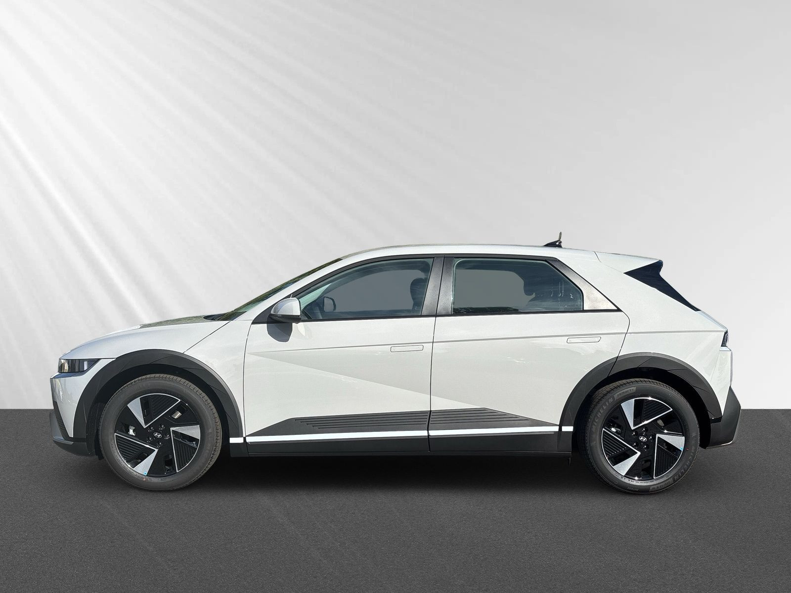 IONIQ 5 MY25 84 kWh (229 PS) 2WD DYNAMIQ, el. Heckklappe, LED-Paket