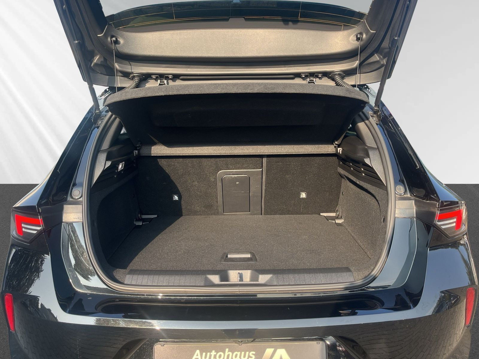 ASTRA L 5T GS 1.2 TURBO+SHZ+LHZ+NAVI+CAM+4S+PDC