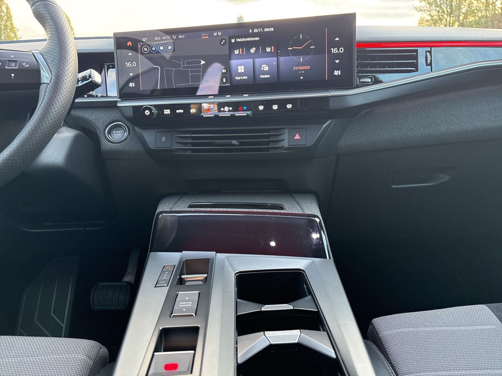 Grandland B GS 1.2 +48V+HEADUP+AHK+NAVI+SHZ+LHZ+