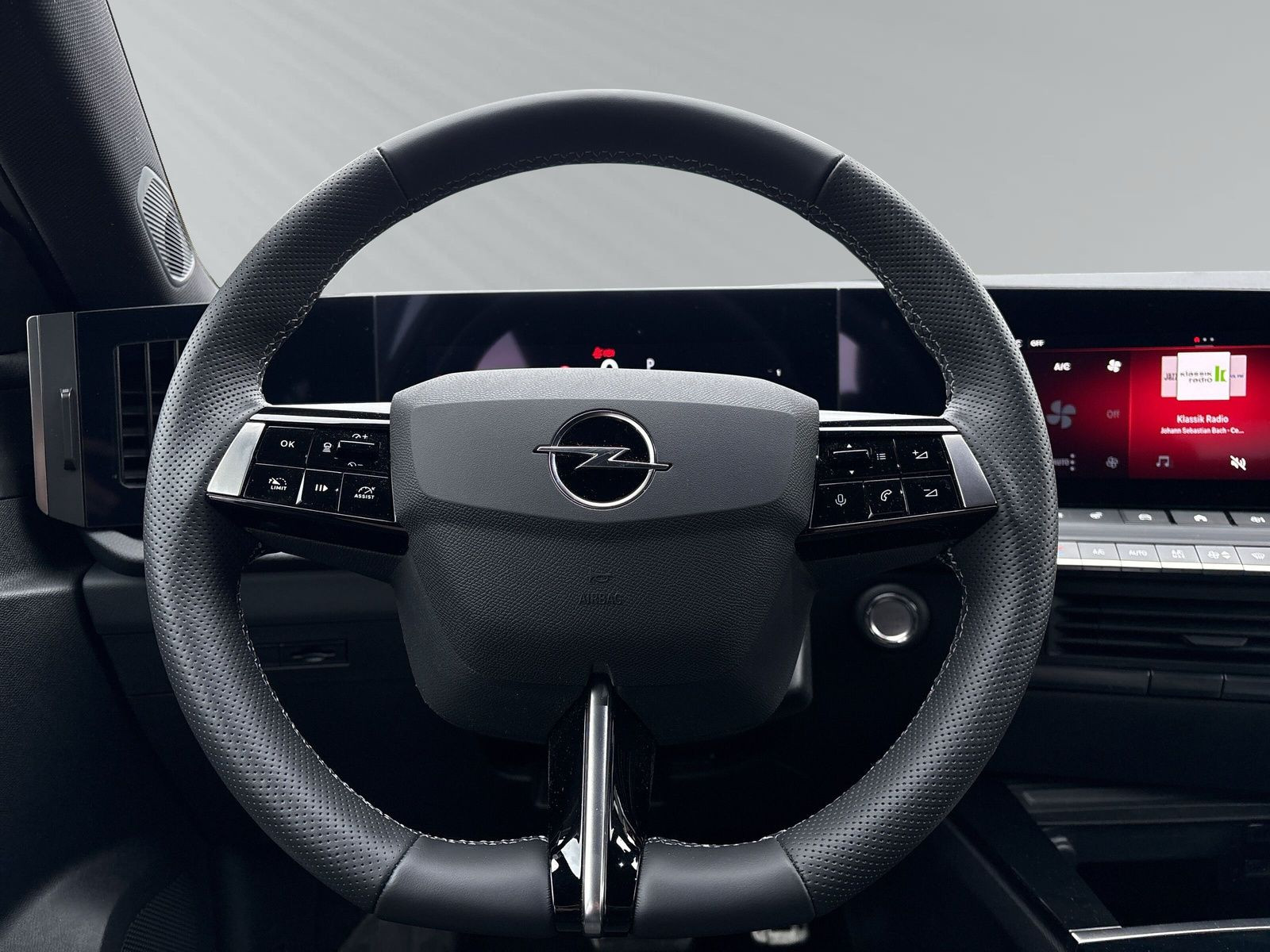 Astra L ST GS 1.2 Turbo+NAVI+LHZ+SHZ+360°CAM+4S+