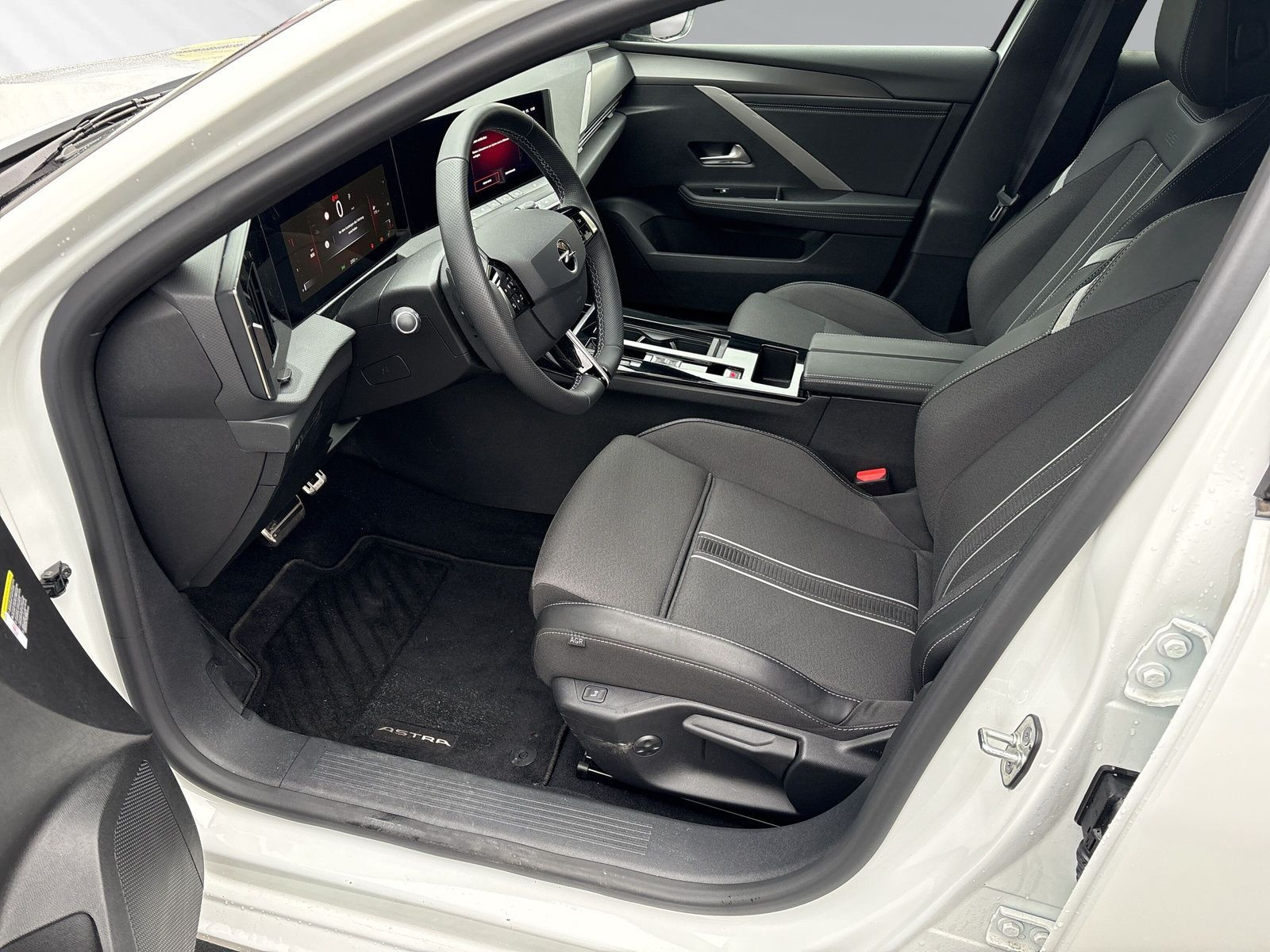 Astra L ST GS 1.2 Turbo+NAVI+LHZ+SHZ+360°CAM+4S+