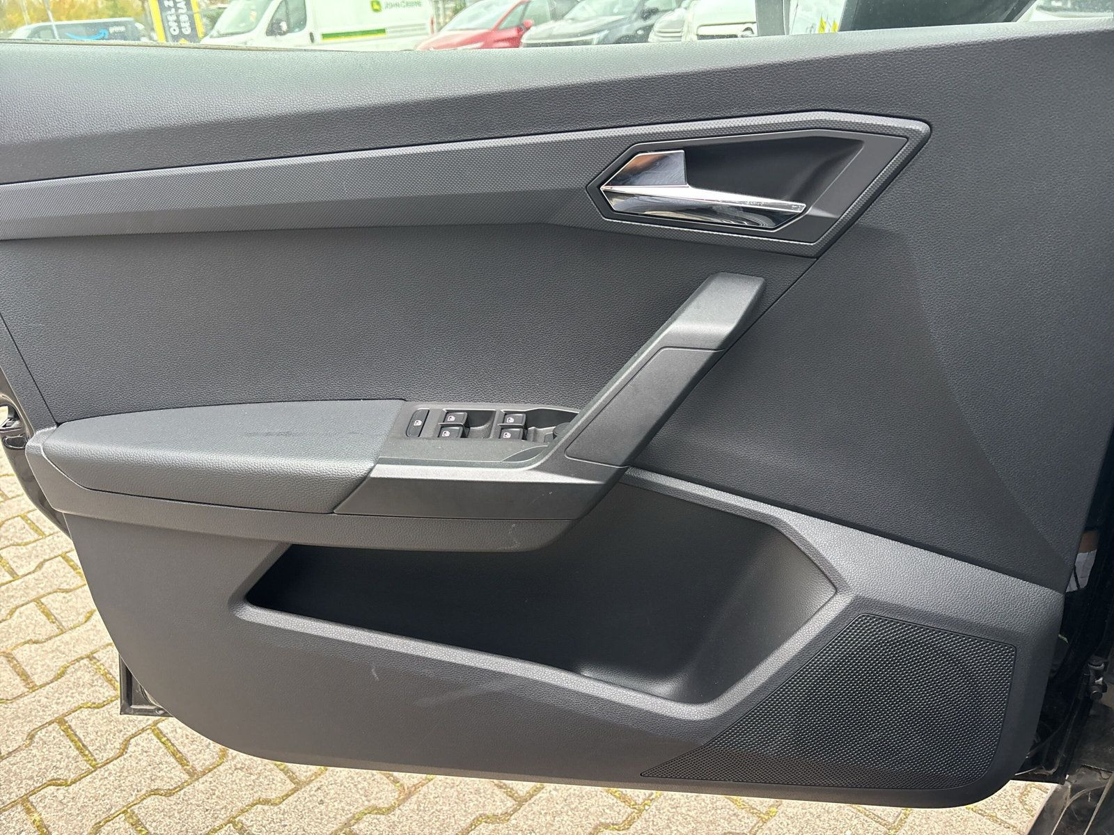 Arona 1.0 TGI Style KLIMA+PDC+SHZ+KAMERA+TEMPOM+