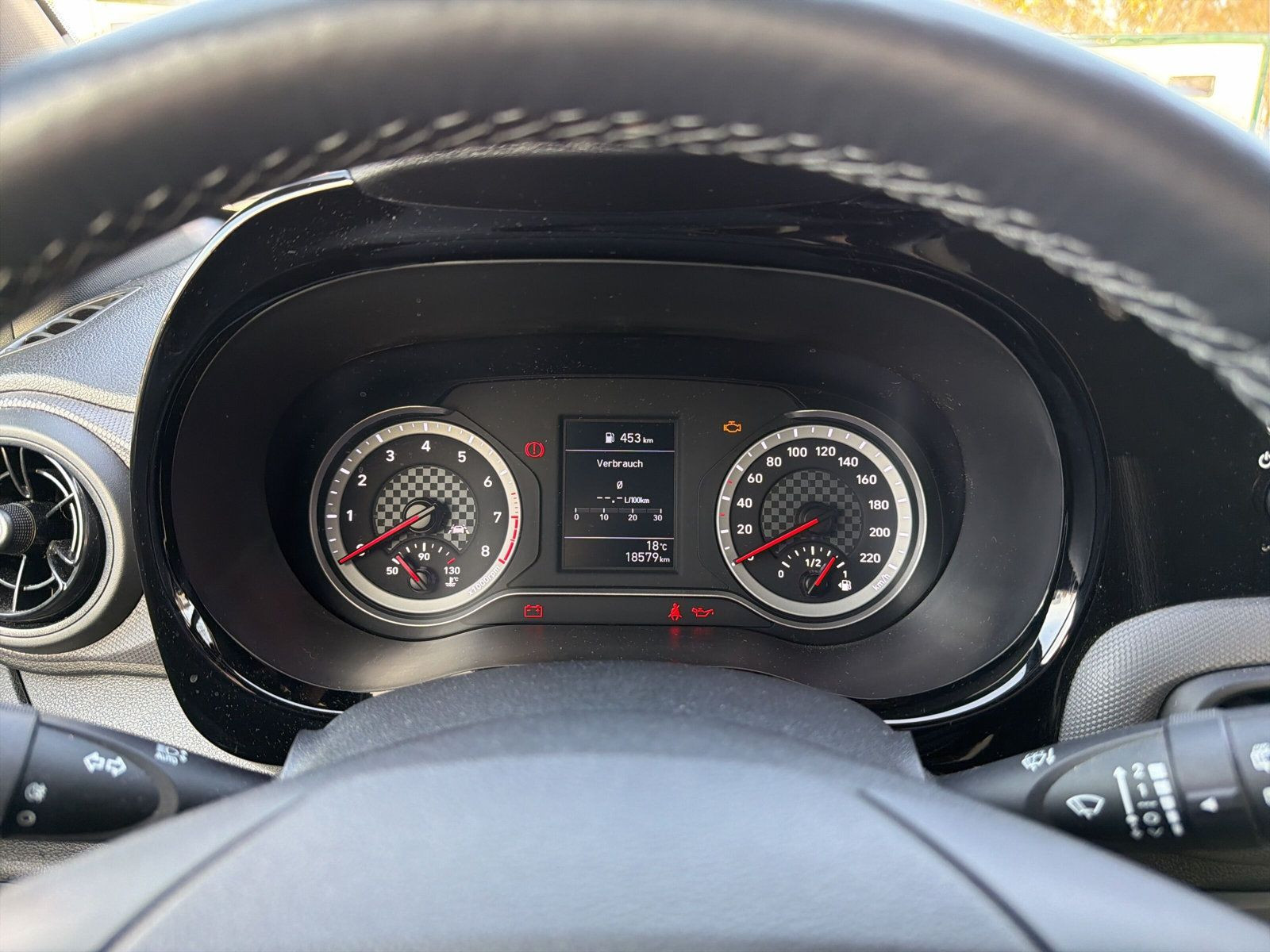 i10 1.0 CONNECT&GO +NAVI+KAMERA+CARPLAY+SHZ+LHZ+