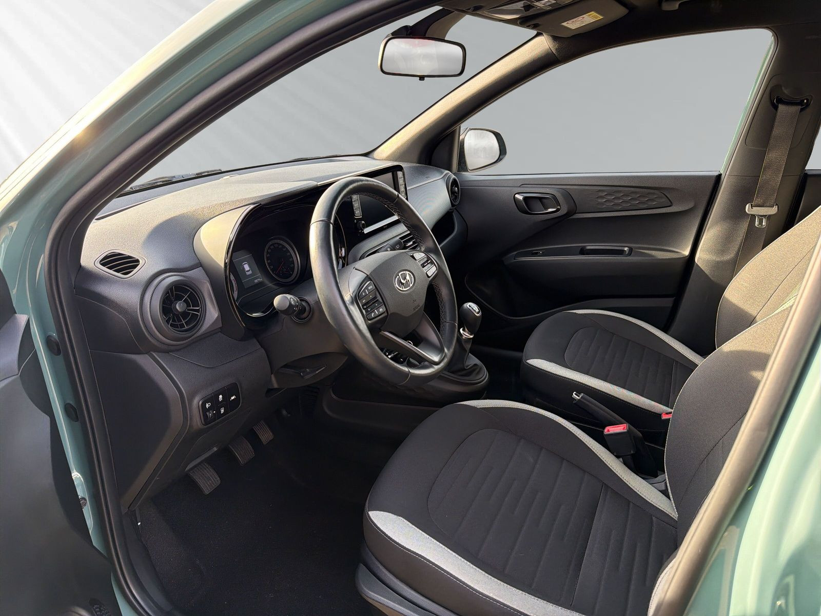 i10 1.0 CONNECT&GO +NAVI+KAMERA+CARPLAY+SHZ+LHZ+