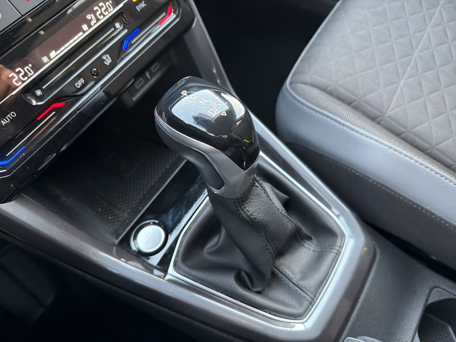 T-Cross TSI Style+IQ DRIVE+CAM+ACC+APPLEC+SITZHZ