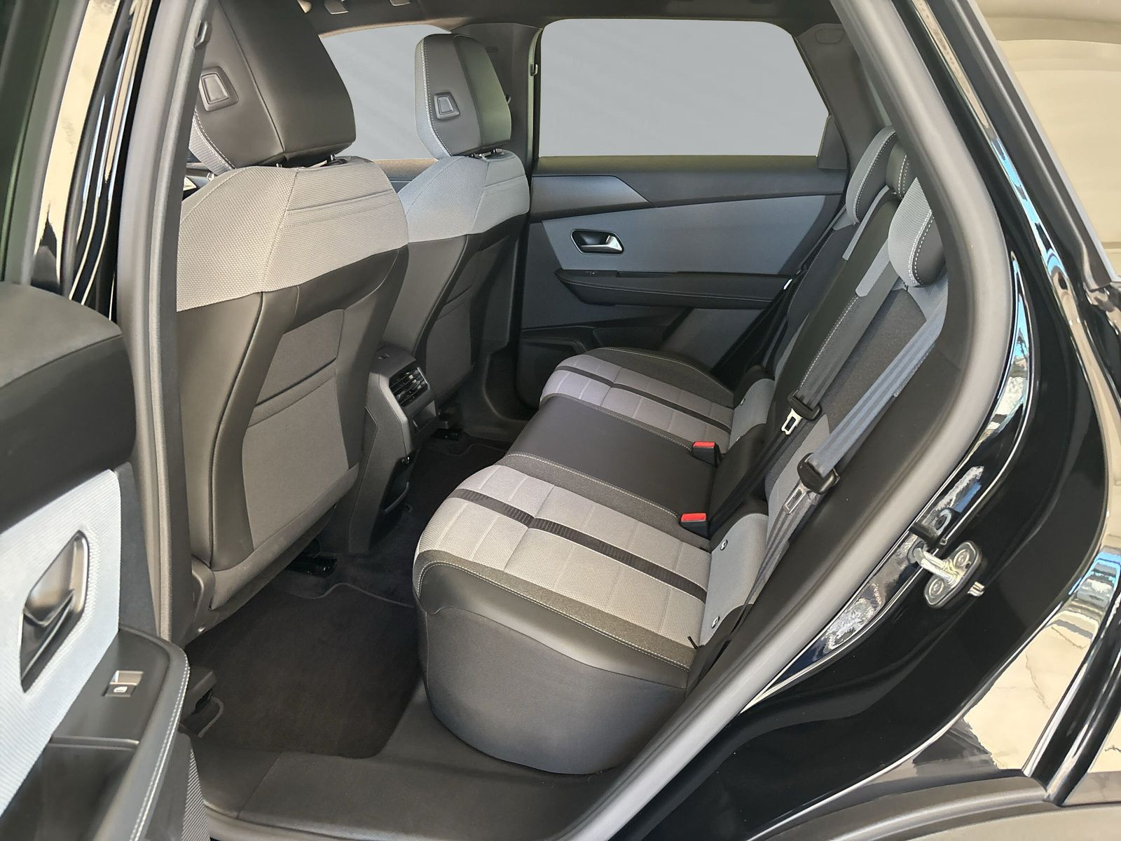 Grandland B GS 1.2 Hybrid 48V100KW +KAMERA+