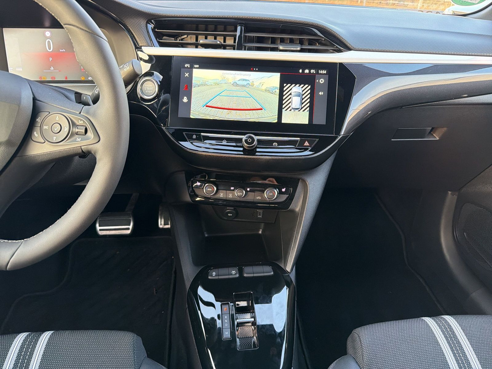 CORSA GS 1.2 74KW+SHZ+LHZ+NAVI+KAMERA+BLUET+