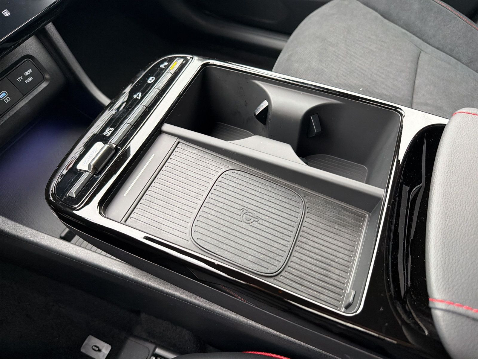 TUCSON MY26 1.6 T-GDI HEV 239PS 6AT 2WD N-LINE +