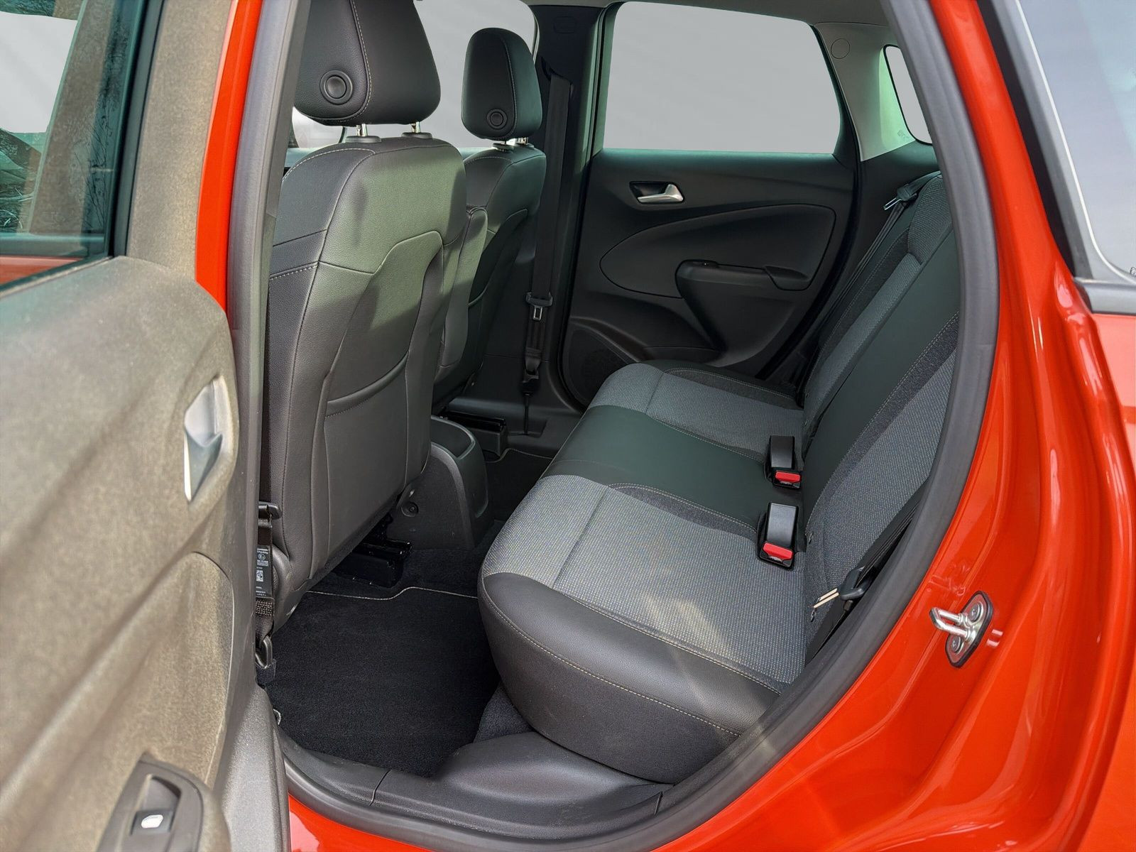 Crossland Elegance 1.2 DirectInjection Turbo Sch