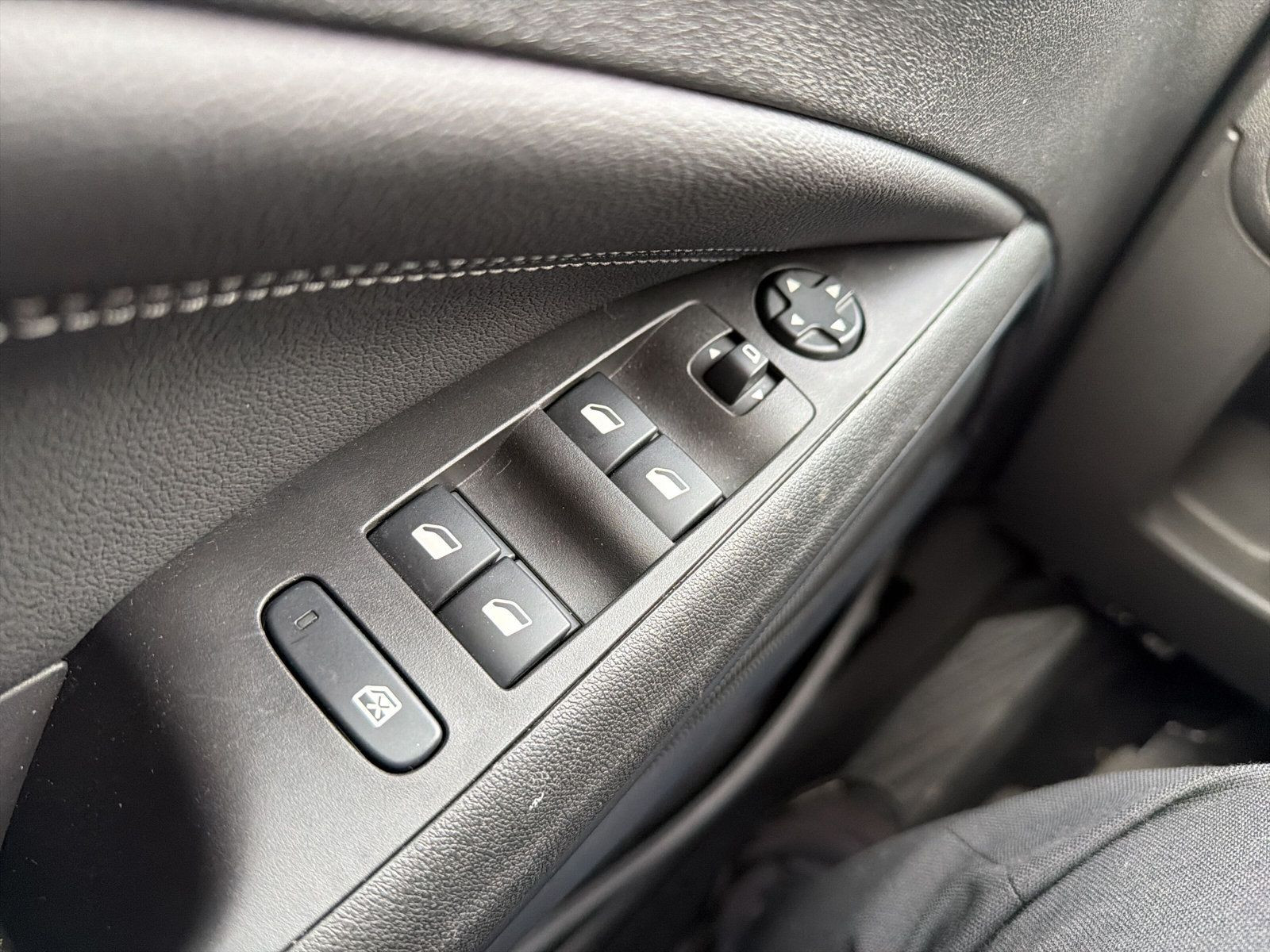 Crossland Elegance 1.2 DirectInjection Turbo Sch