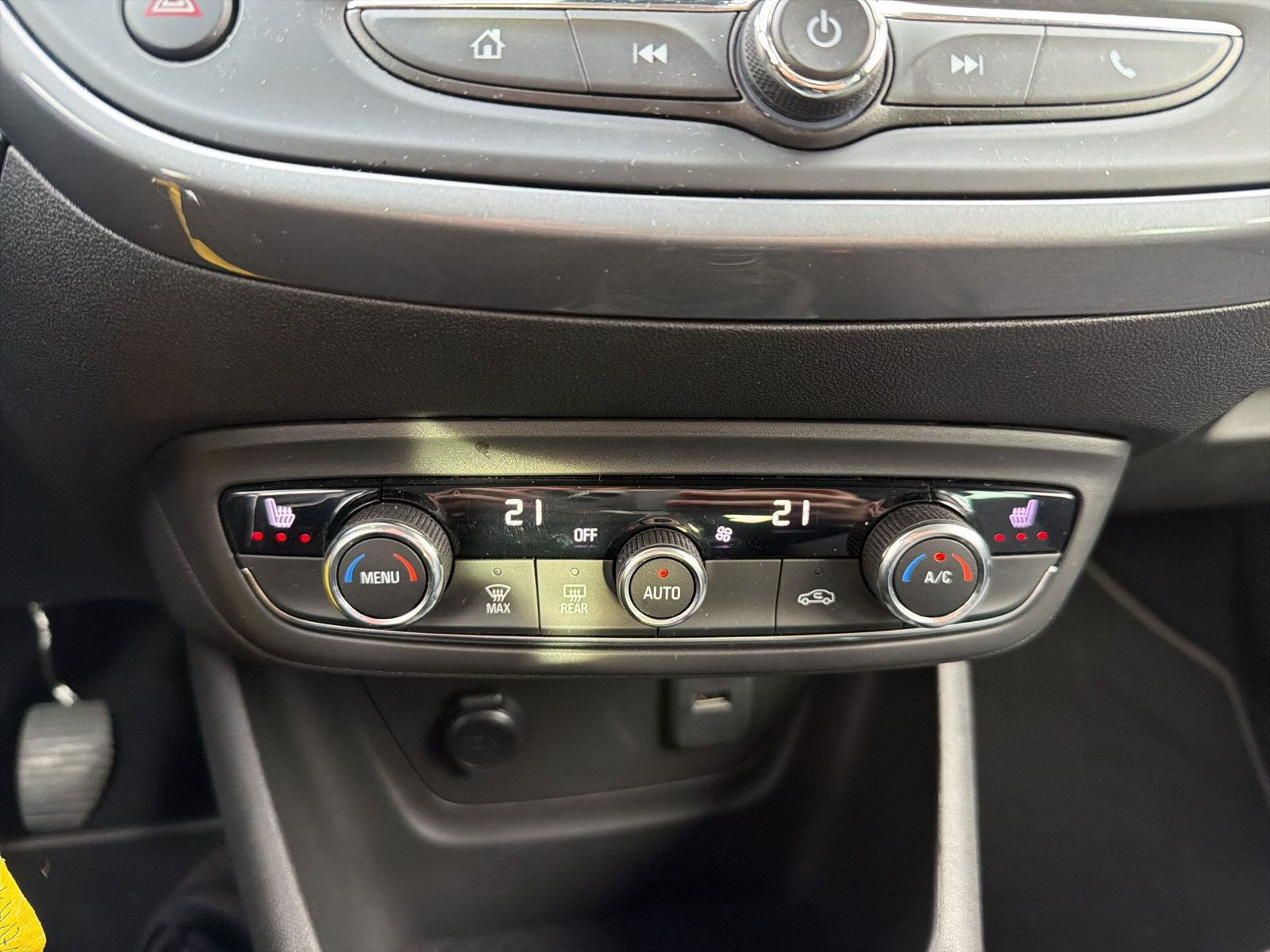 Crossland Elegance 1.2 DirectInjection Turbo Sch