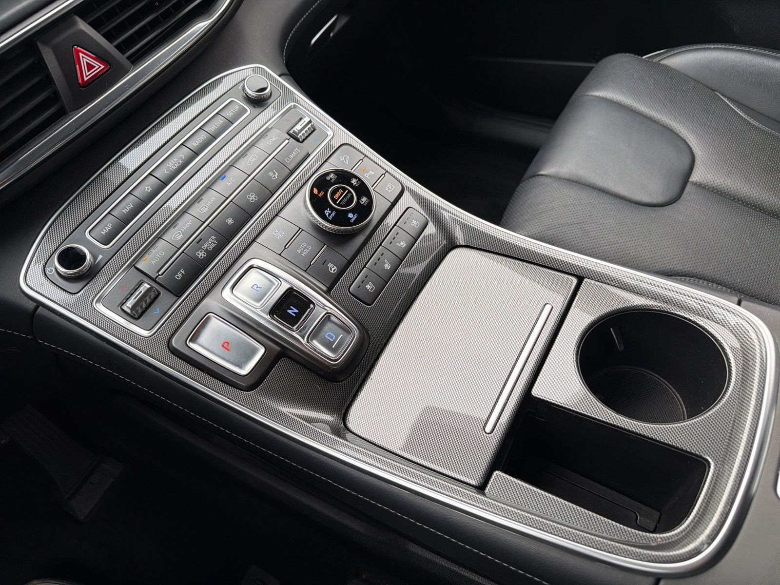 SANTA FE PHEV 1.6 T-GDI 4WD 6AT PRIME +PANO+ASP+