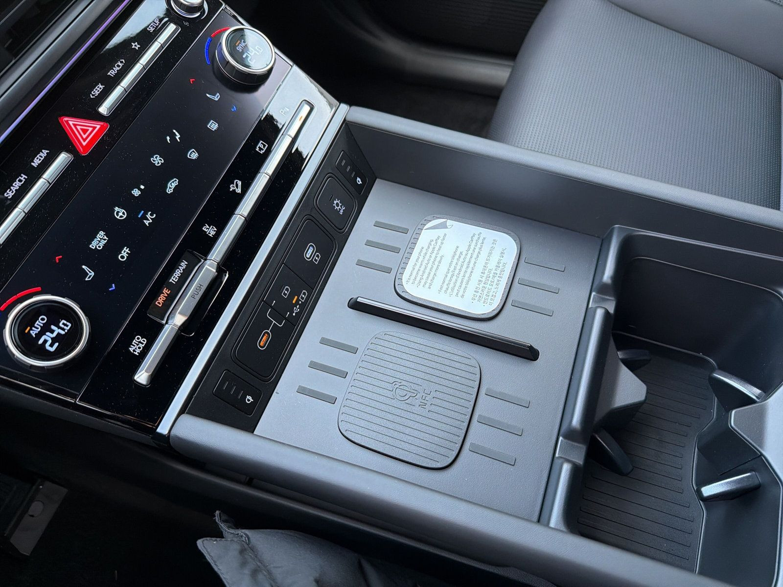 SANTA FE PHEV MY25 5S 1.6 TGDI 6AT BLACKLINE+DK+