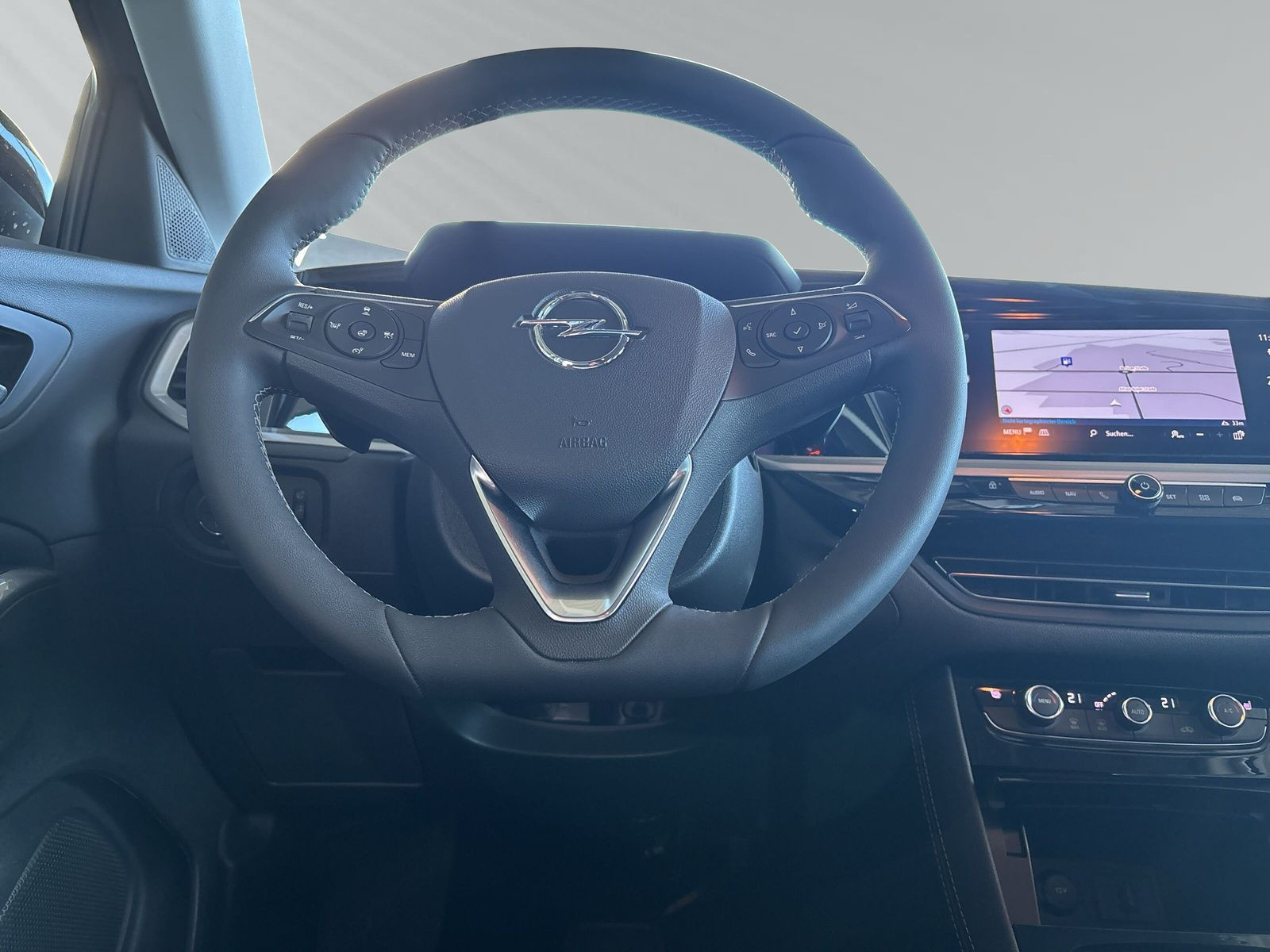 Grandland 1.2 GS KLIMA+PDC+KAMERA+SHZ+LHZ+LED+AT