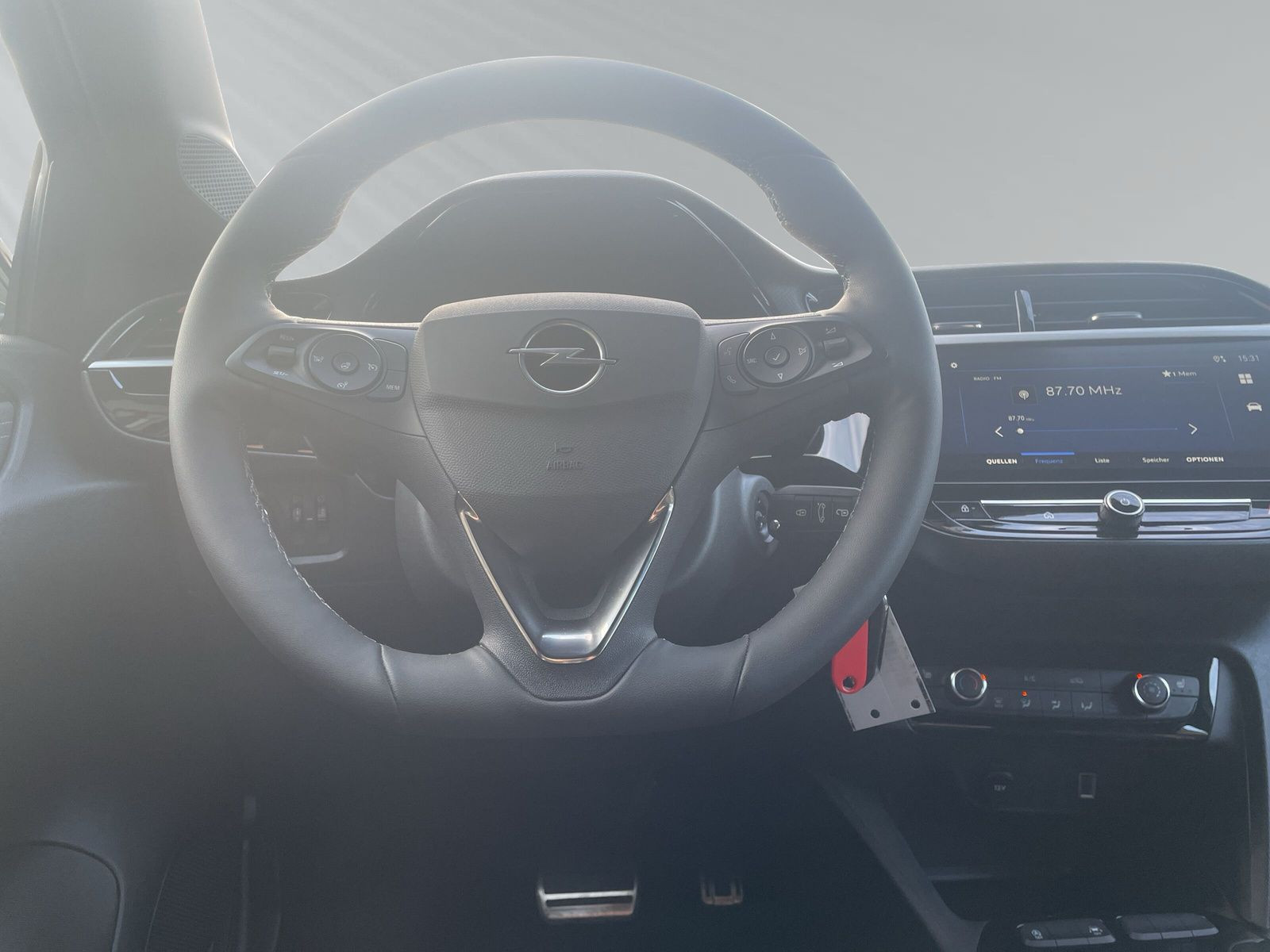 Corsa F 1.2 GS KLIMA+PDC+KAMERA+SHZ+LHZ+LED+ALLW