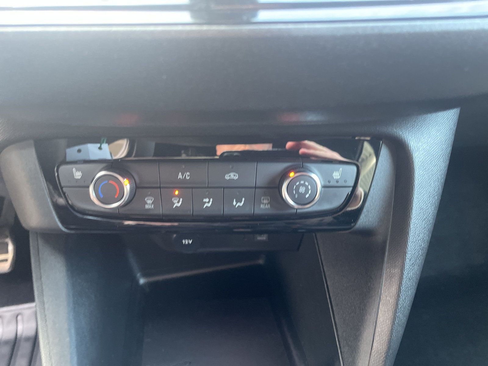 Corsa F 1.2 GS KLIMA+PDC+KAMERA+SHZ+LHZ+LED+ALLW