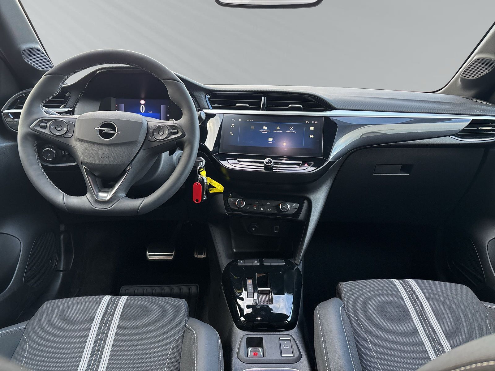 Corsa F 1.2 GS KLIMA+PDC+KAMERA+SHZ+LHZ+LED+ALLW