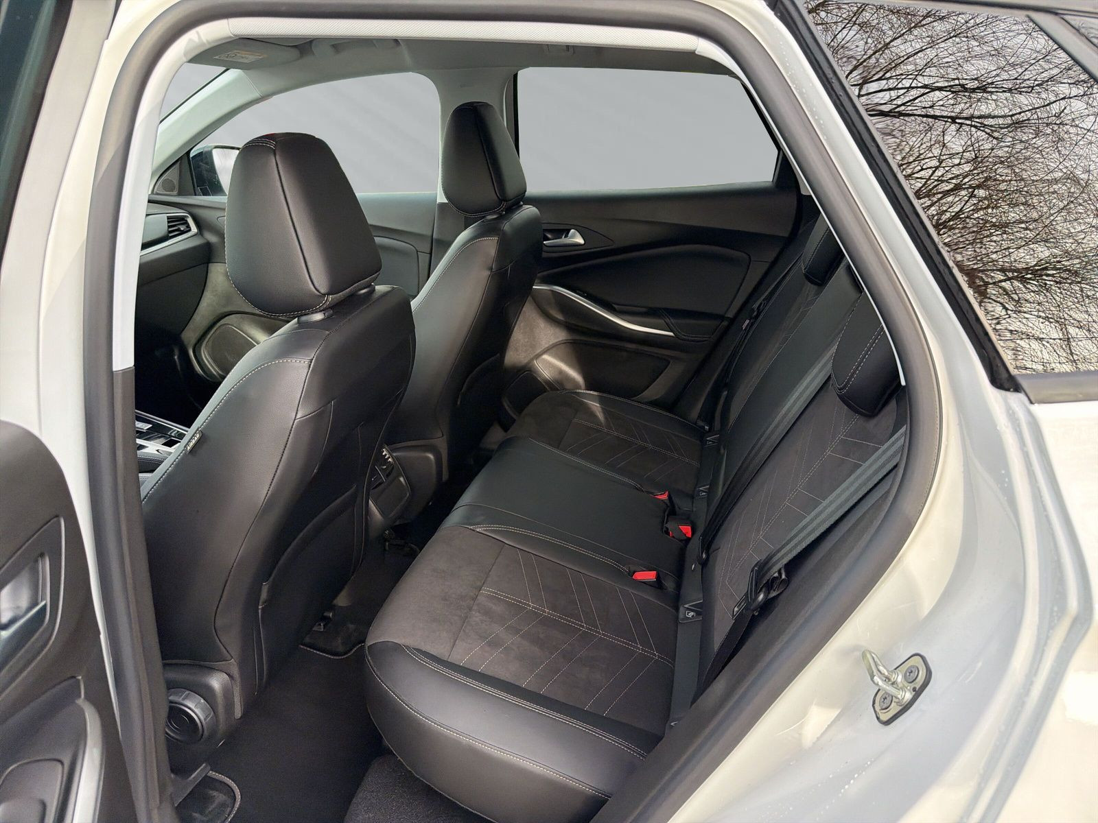 Grandland Ultimate 1.2 Turbo S/S 96kW AT8++