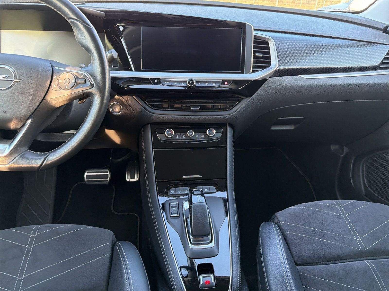 GRANDLAND X ULTI PHEV AT-8 AWD+AHK+KAMERA++