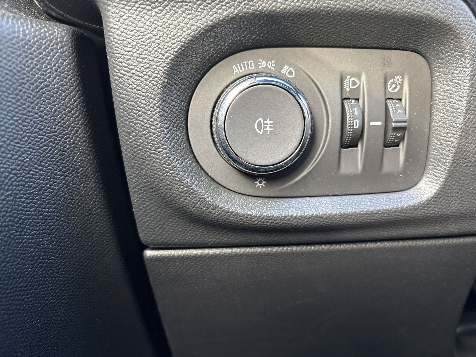 Corsa F GS 1.2 +Turbo+AT8+SHZ+LHZ+CAM+ALLWETTER+