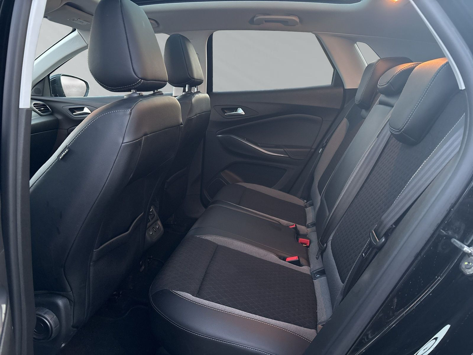 Grandland X 120 Jahre 1.2+SHZ+LHZ+PANORAMA+NAVI