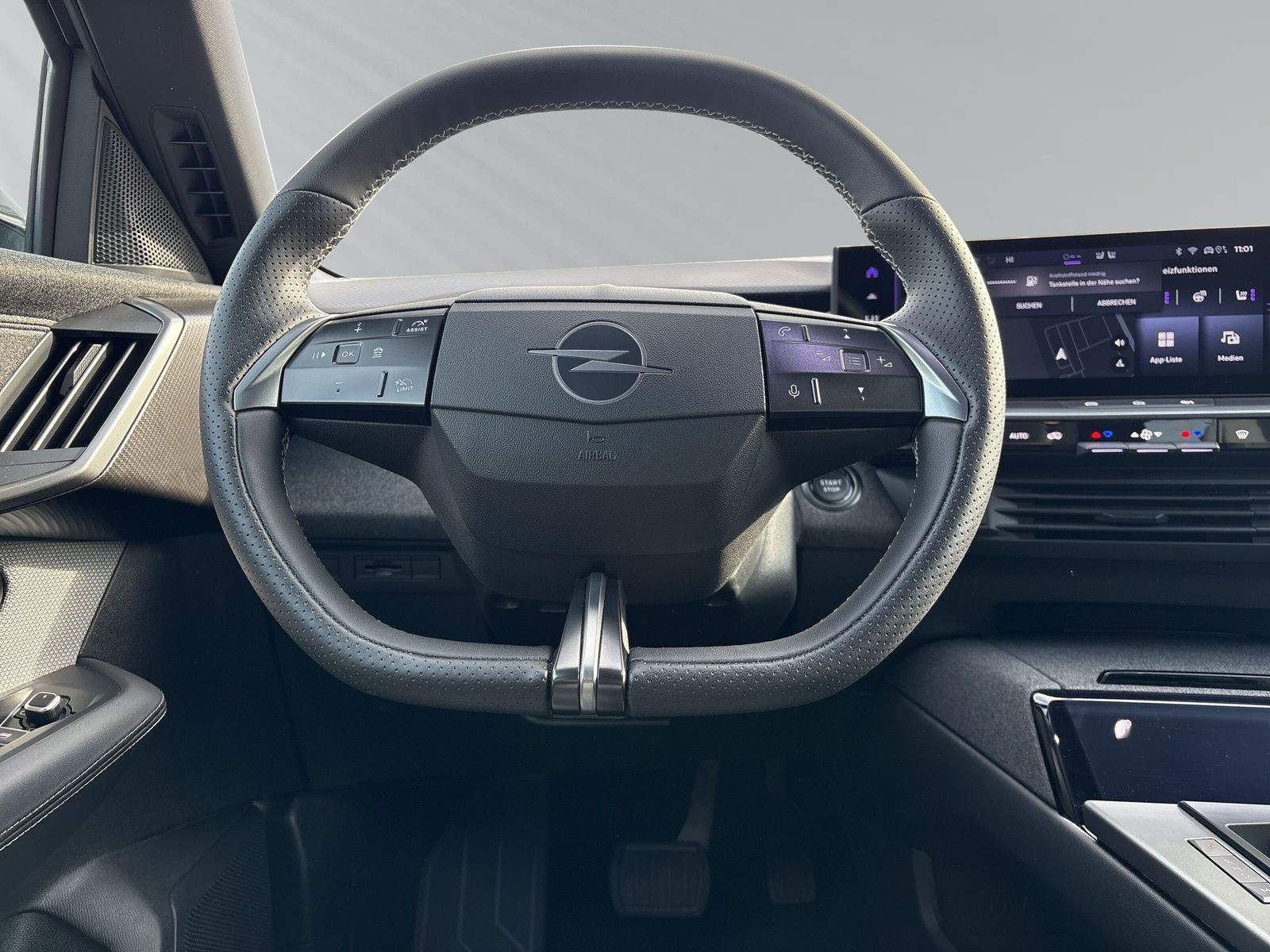 Grandland B GS 1.2 Hybrid 48V eDCT6+SHZ+LHZ+NAV+