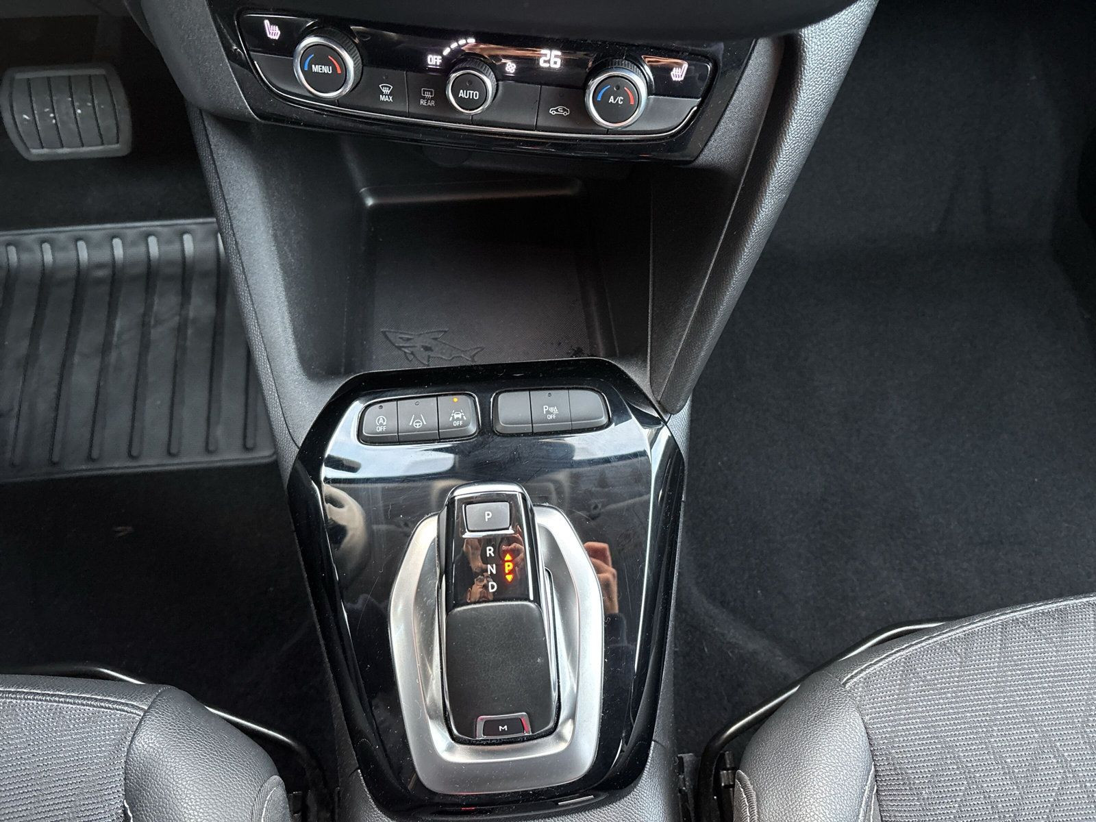 CORSA ELEGANCE 1.2 Turbo +PDC+NAVI+KLIMA+SHZ++