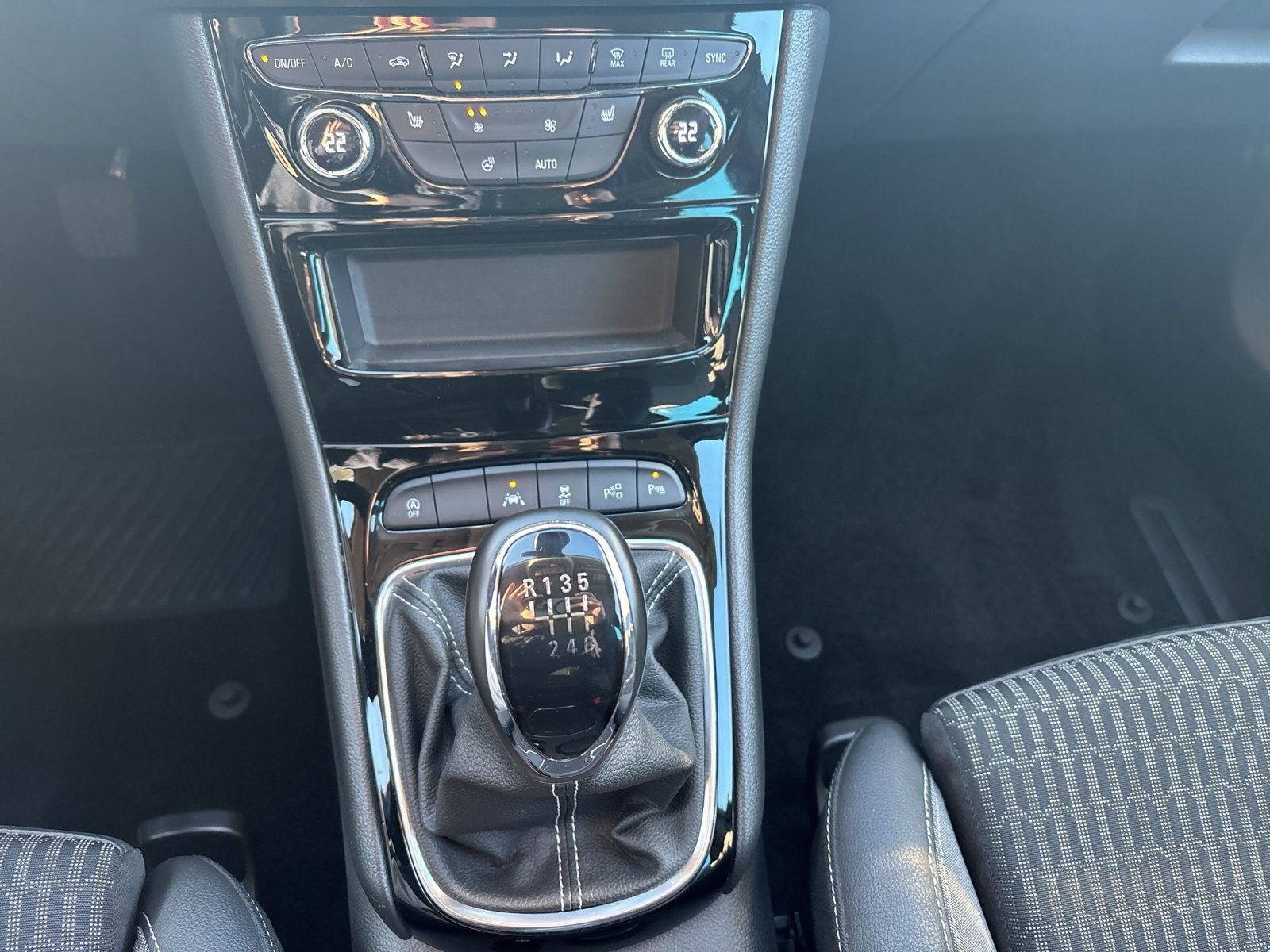 Astra K 5T 1.2 ELEGANCE KLIMA+SHZ+LHZ+KAMERA+PDC