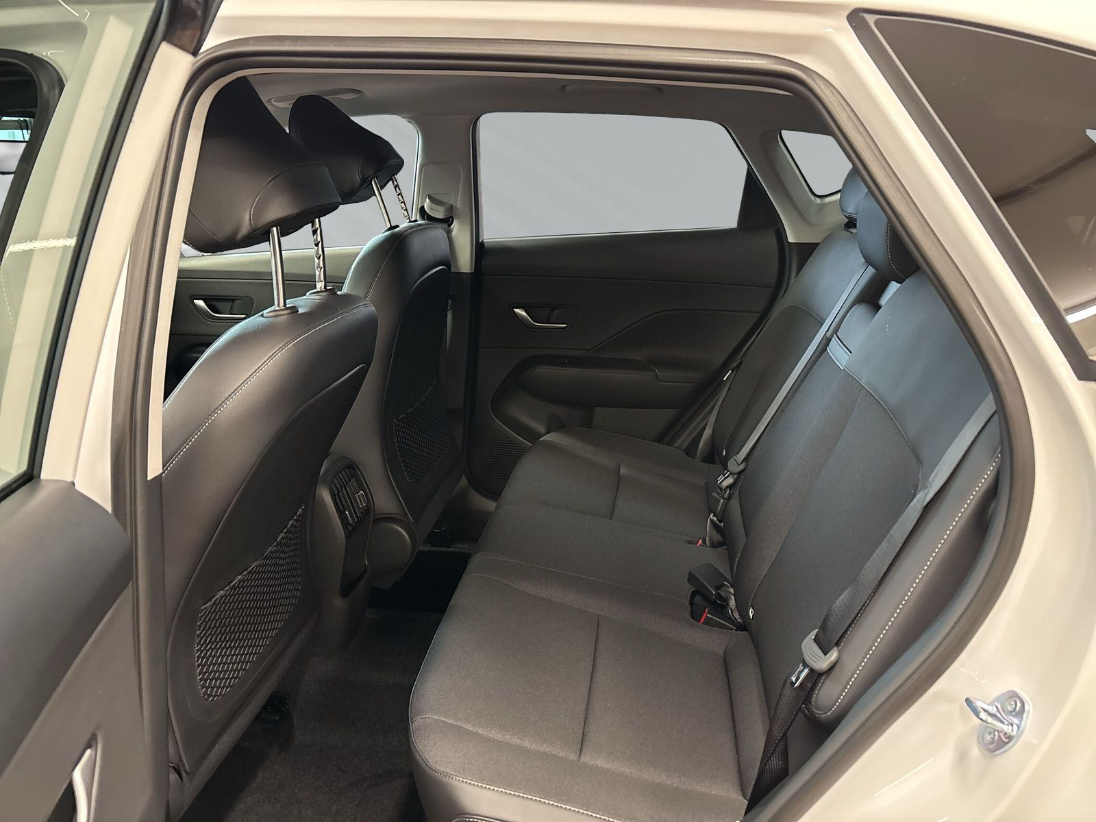 KONA MY25 1.6 T-GDI 170 PS 7DCT 4WD Prime + Dach