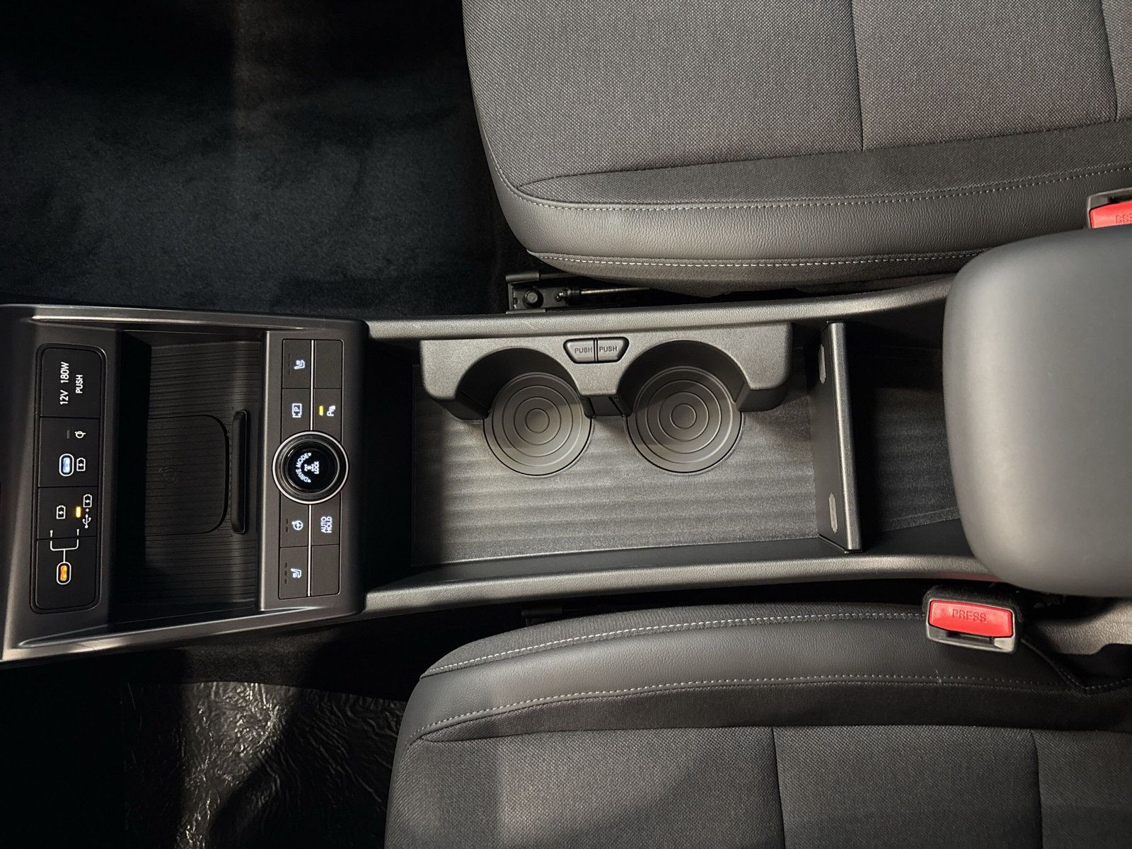 KONA MY25 1.6 T-GDI 170 PS 7DCT 4WD Prime + Dach