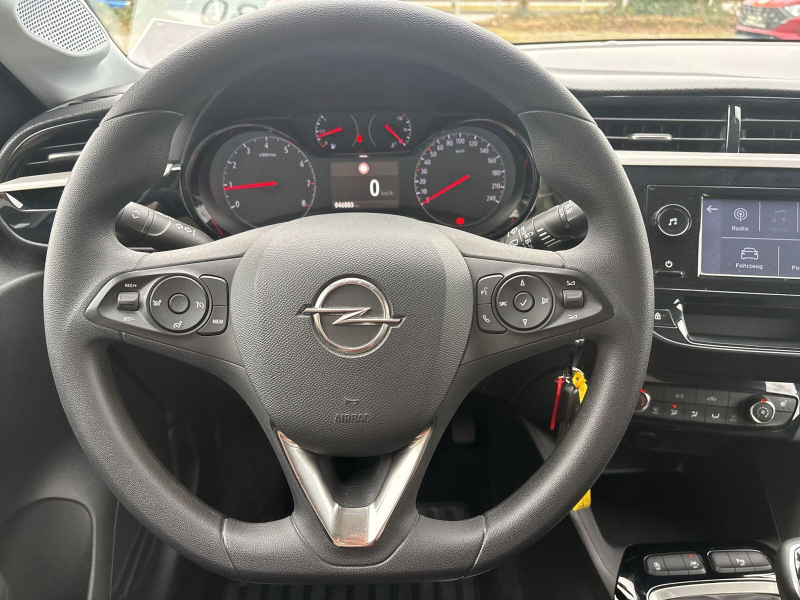 CORSA EDITION 1.2 75PS KLIMA+SHZ+PDC+MT5+TEMPOM+