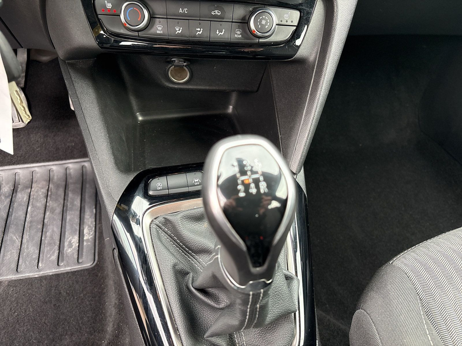 Corsa Edition 1.2 LICHTSENSOR+SHZ+TEMPO+USB+75PS