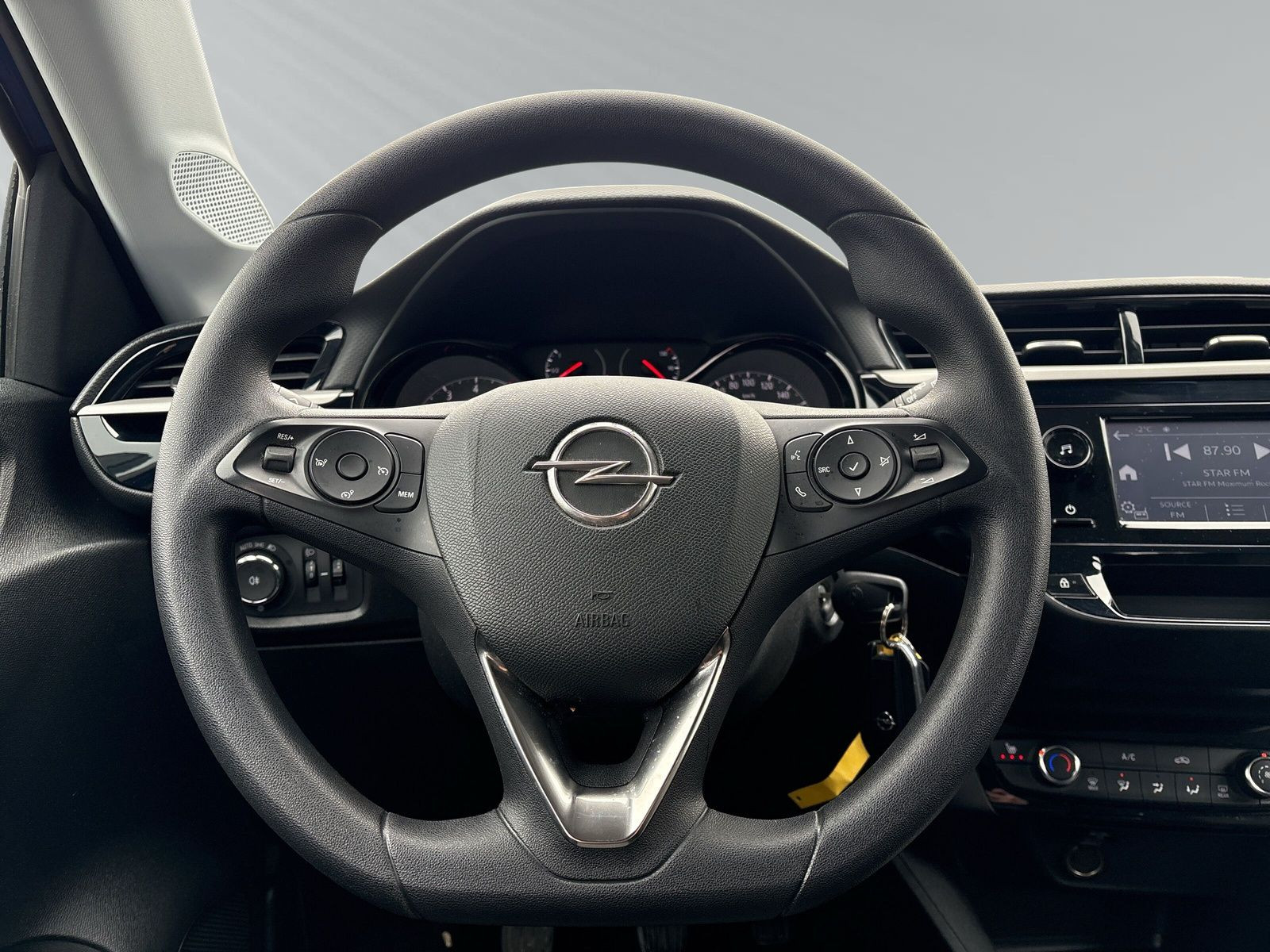 Corsa F 1.2 Edition 75PS+LICHTSENSOR+PDC+SHZ+TEM