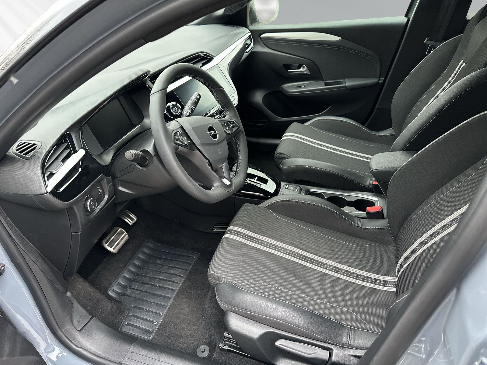 Corsa F GS 1.2 Hybrid 48V 100kW eDCT6+TECH-PAKET