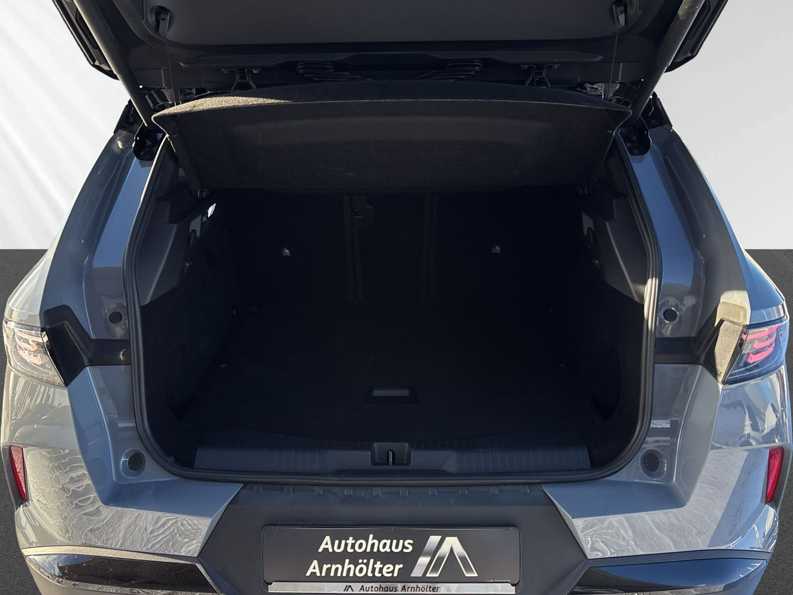 Grandland B GS 1.2 HYBRID KLIMA+PDC+KAMERA+SHZ++